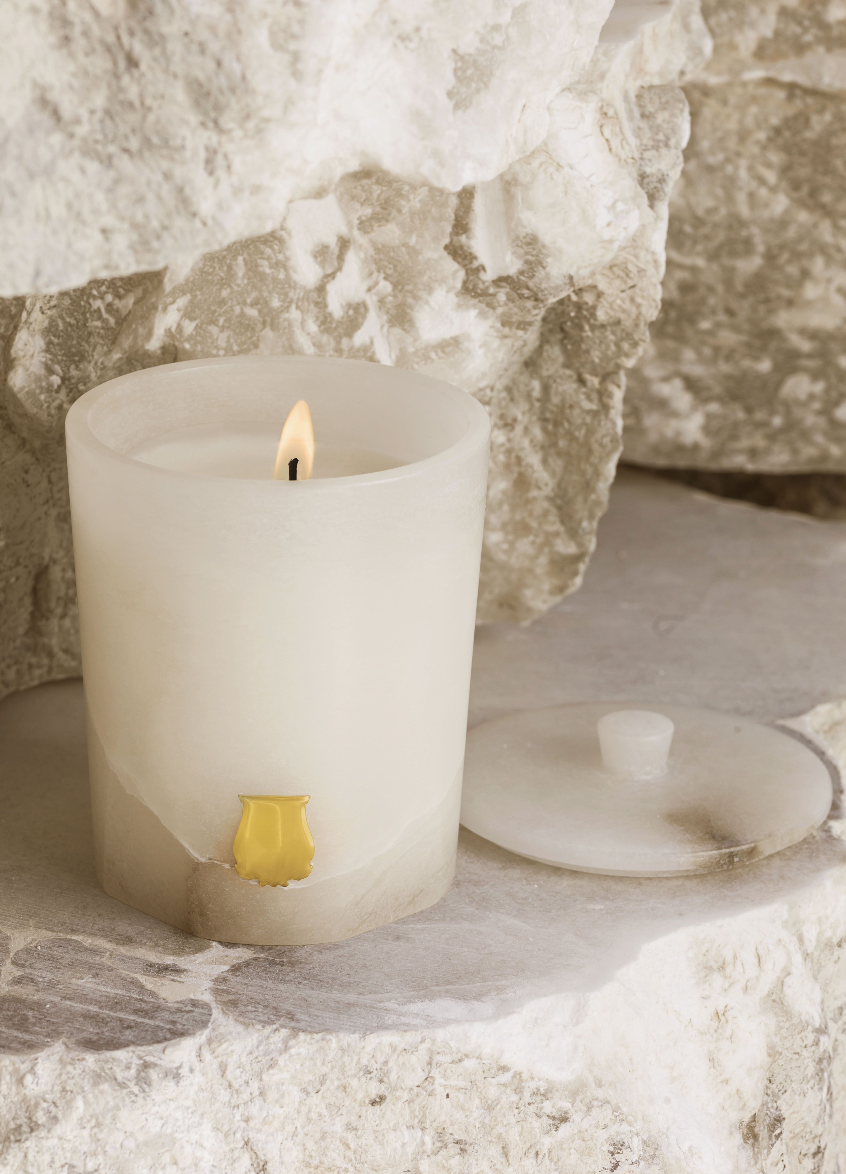 Vesta scented candle 270 g thumbnail 6