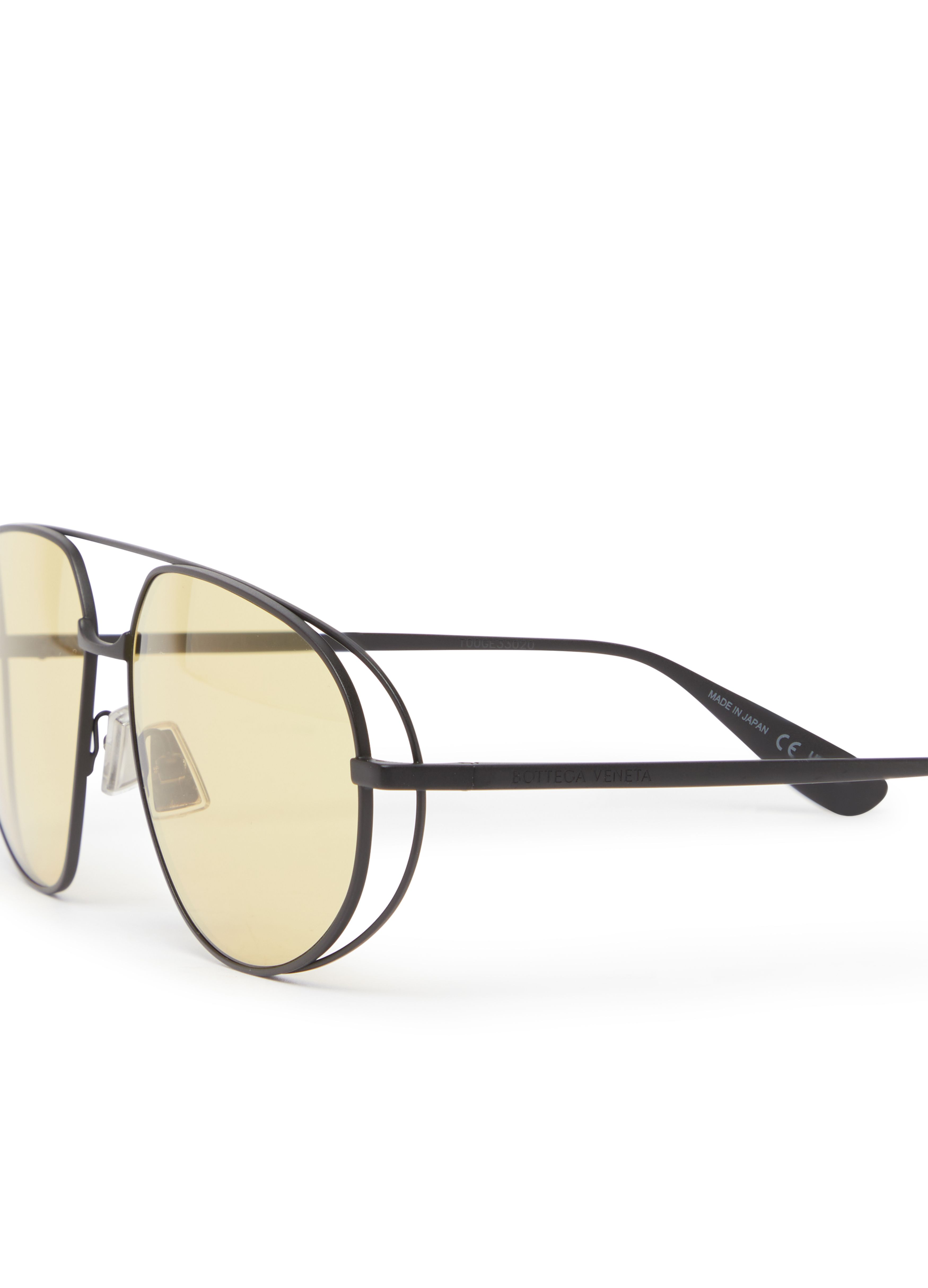 Classic Aviator metal sunglasses thumbnail 4