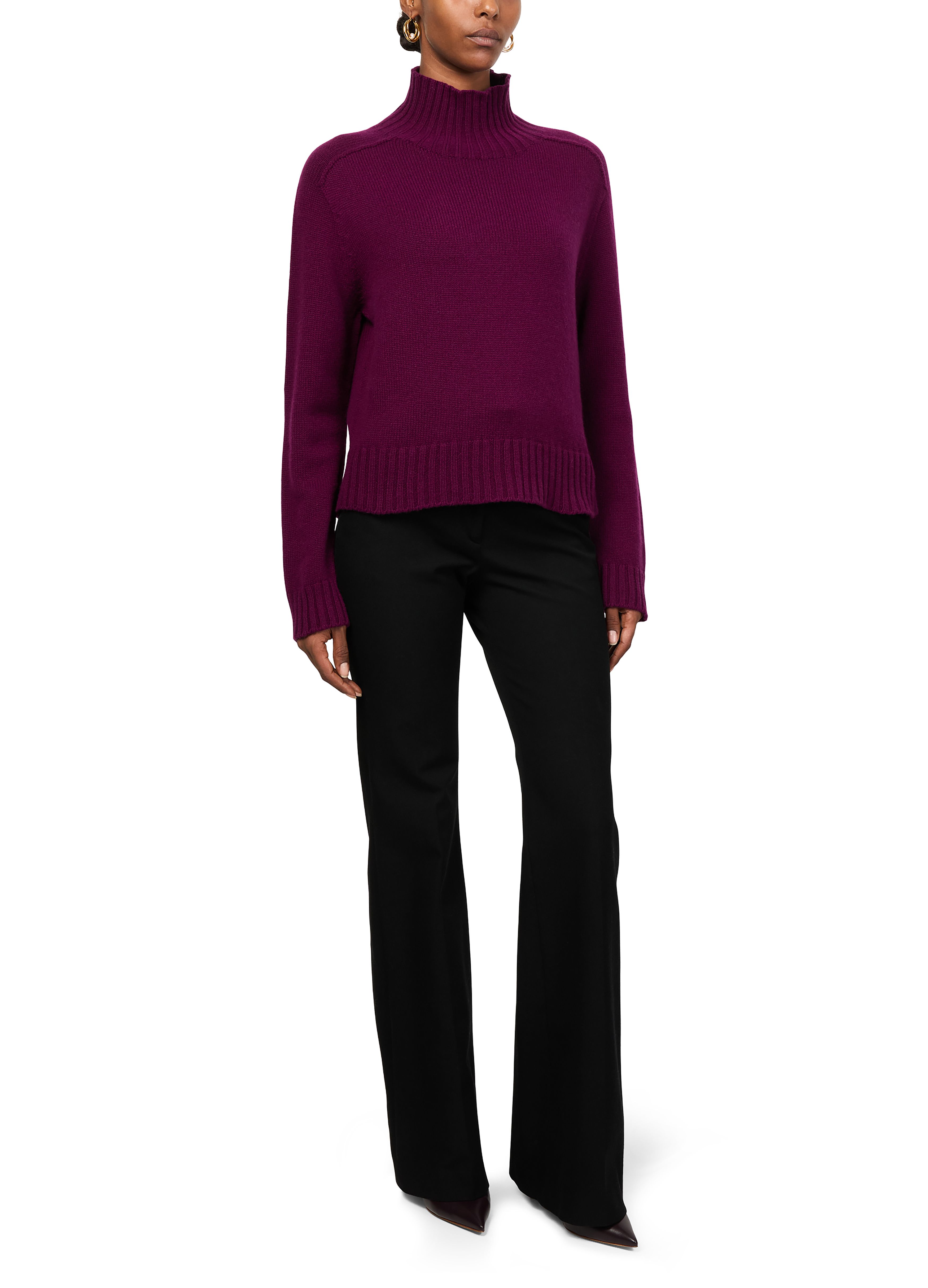 High-necked sweater thumbnail 5