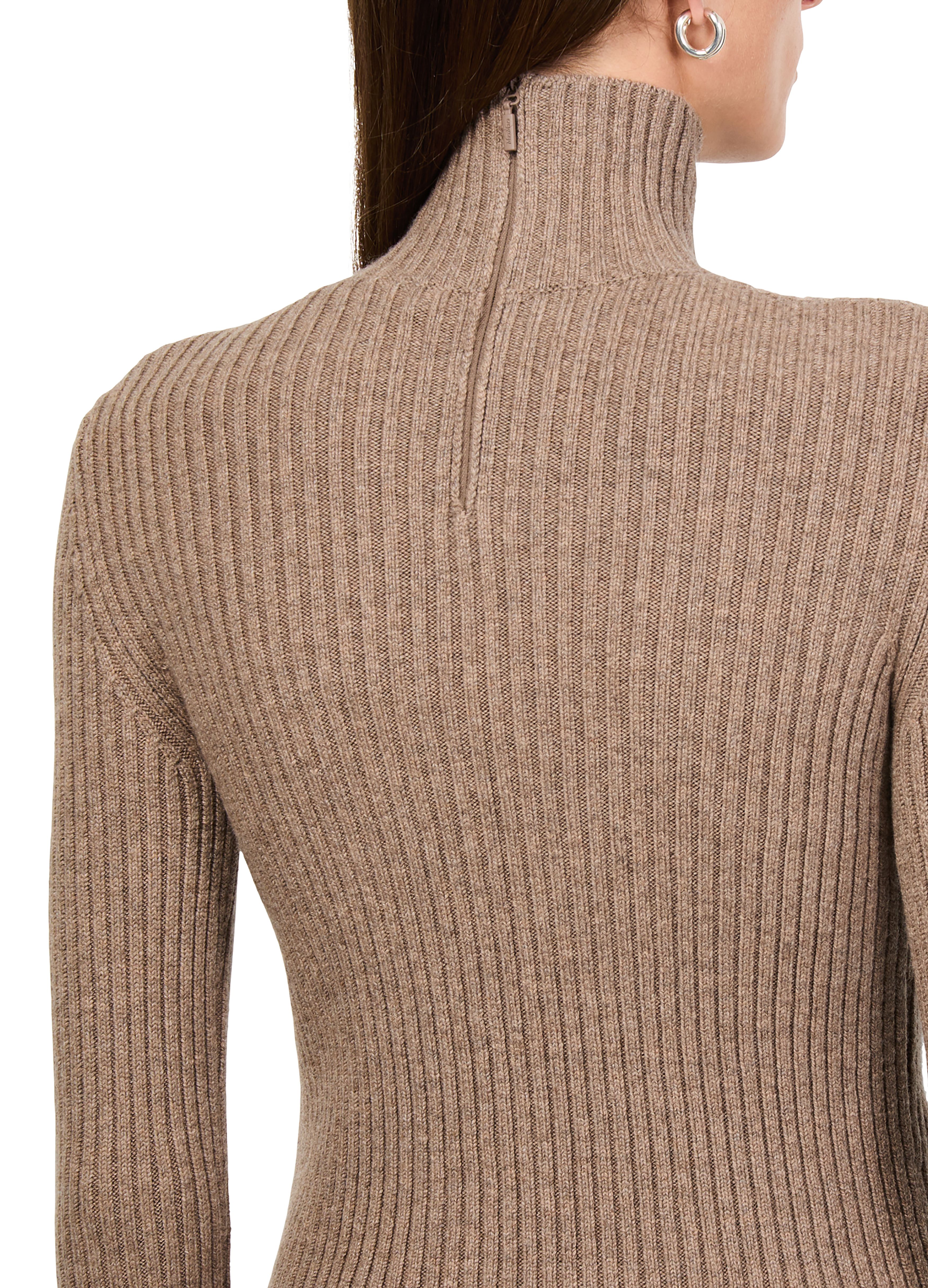 Aral turtle neck sweater thumbnail 5