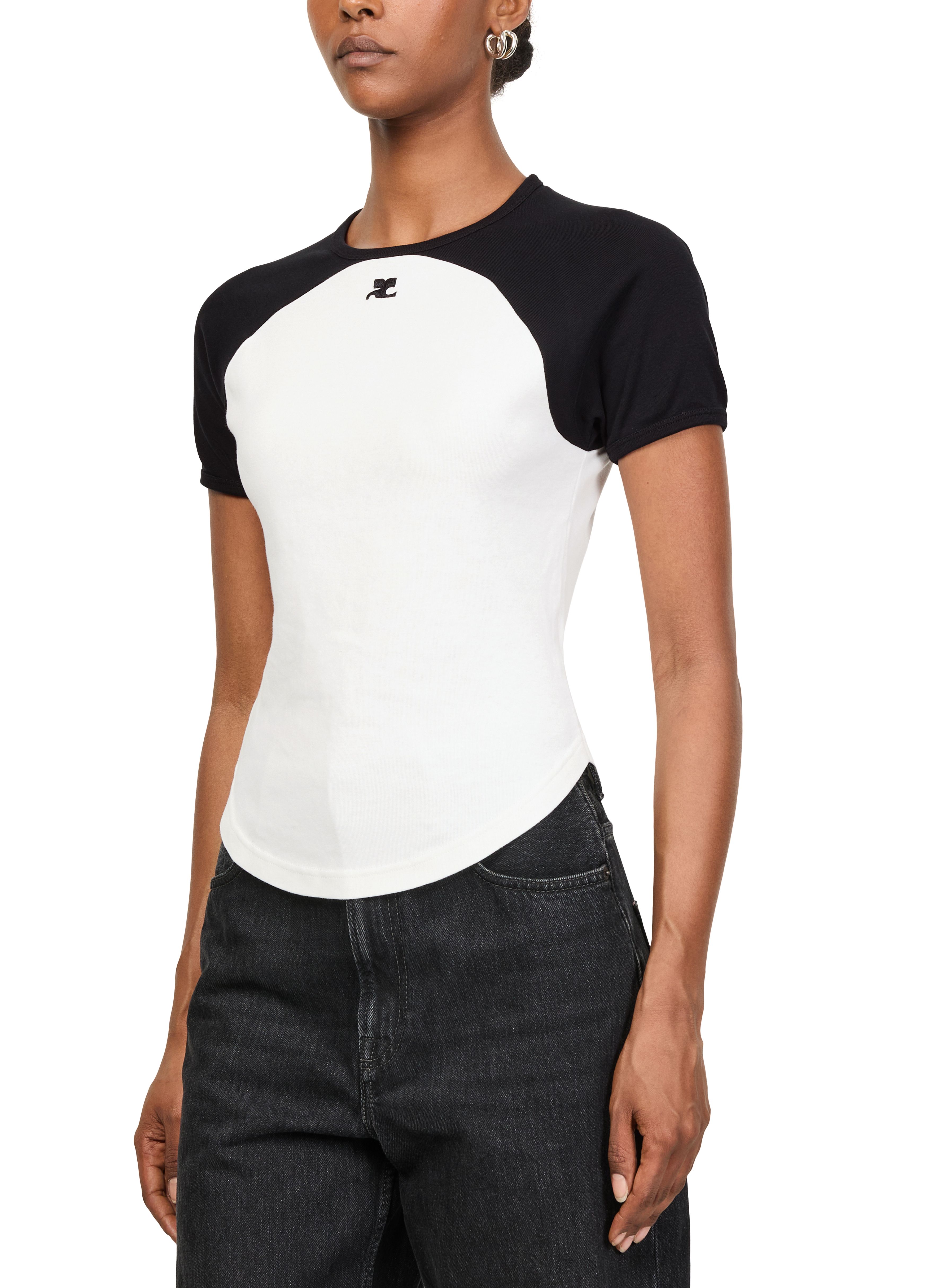 Circle contrast t-shirt thumbnail 4
