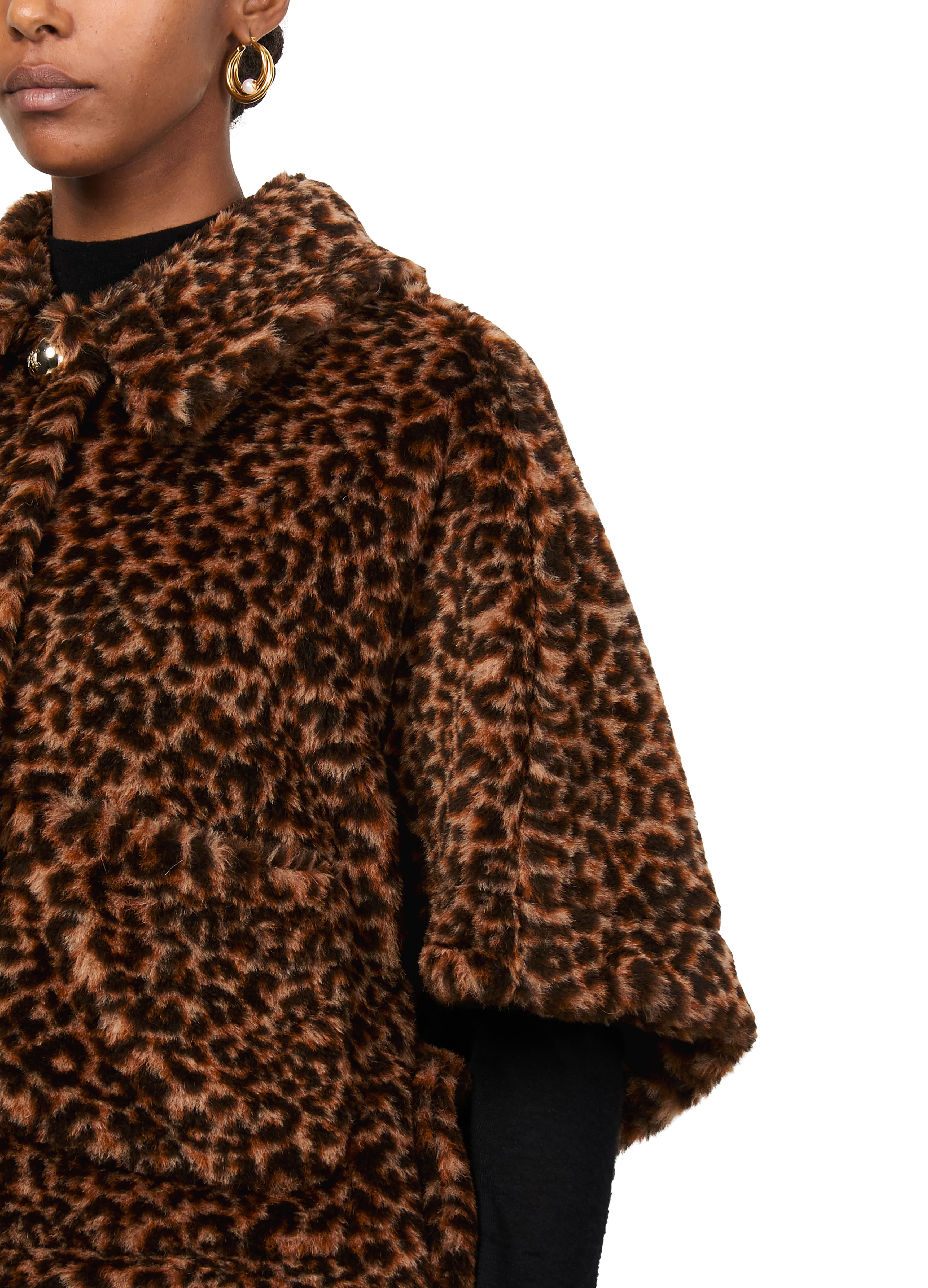 Titty Teddy cape thumbnail 4