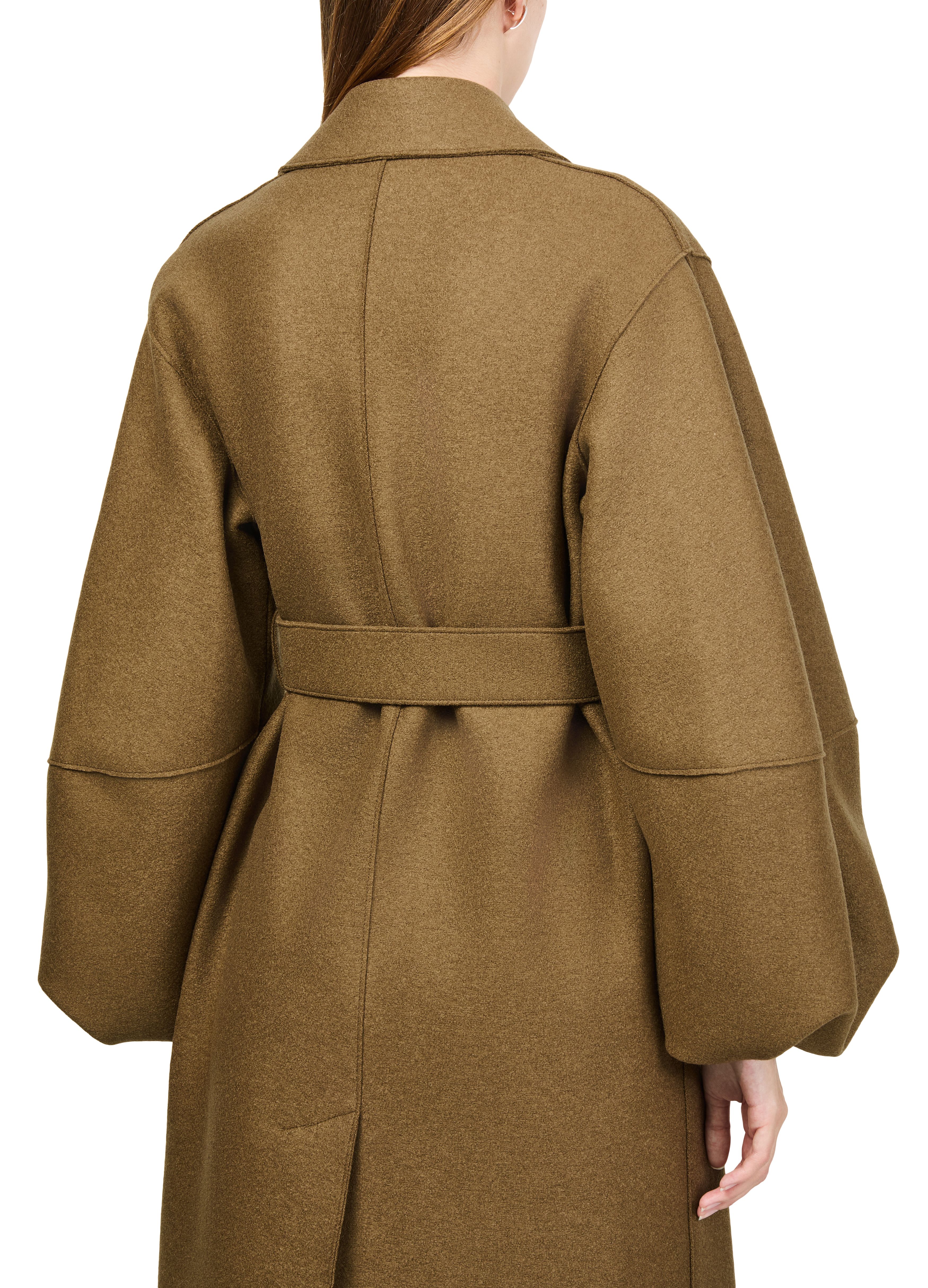 Puff-sleeved coat in pressed wool thumbnail 5