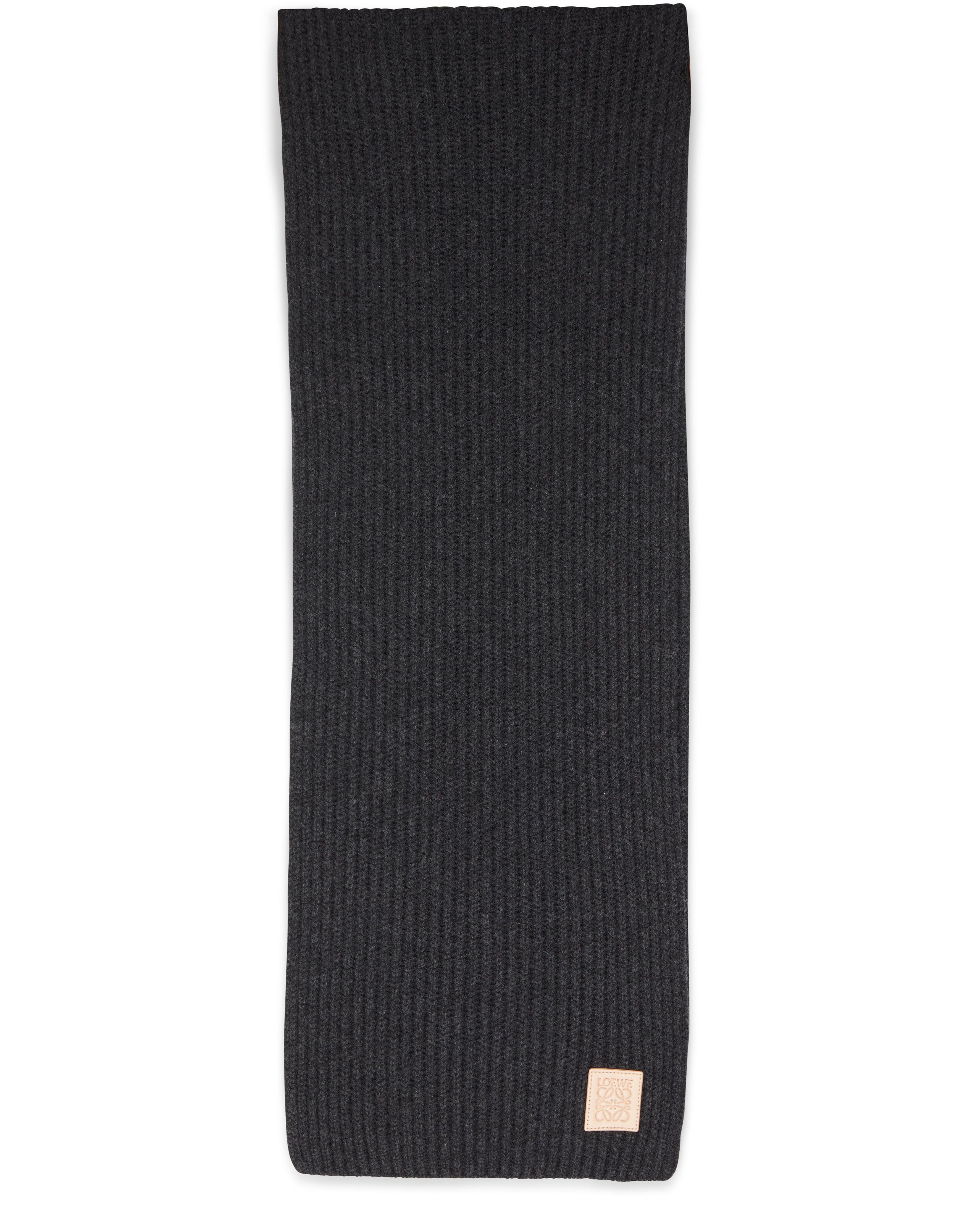 Cashmere scarf
