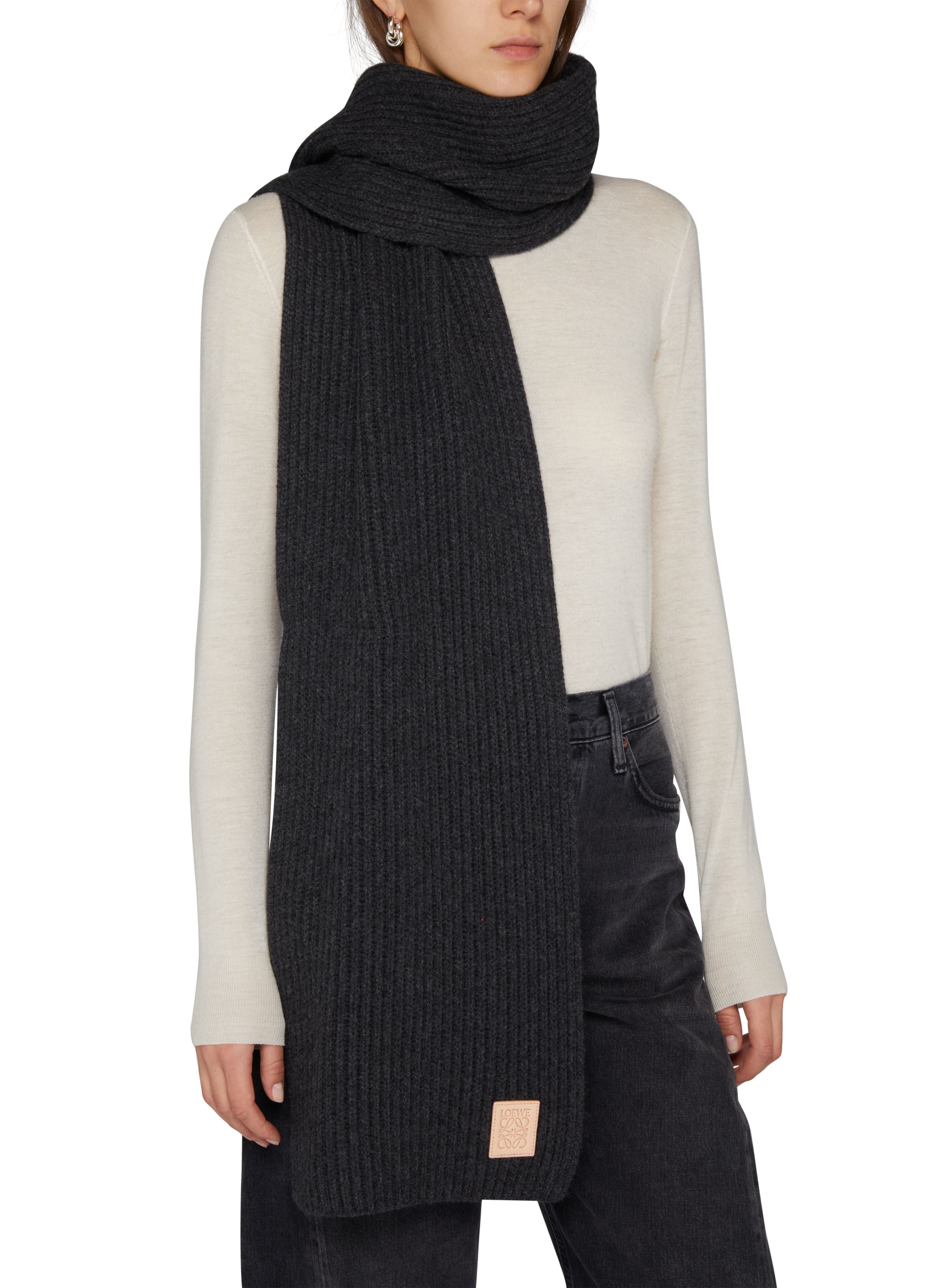 Cashmere scarf thumbnail 5