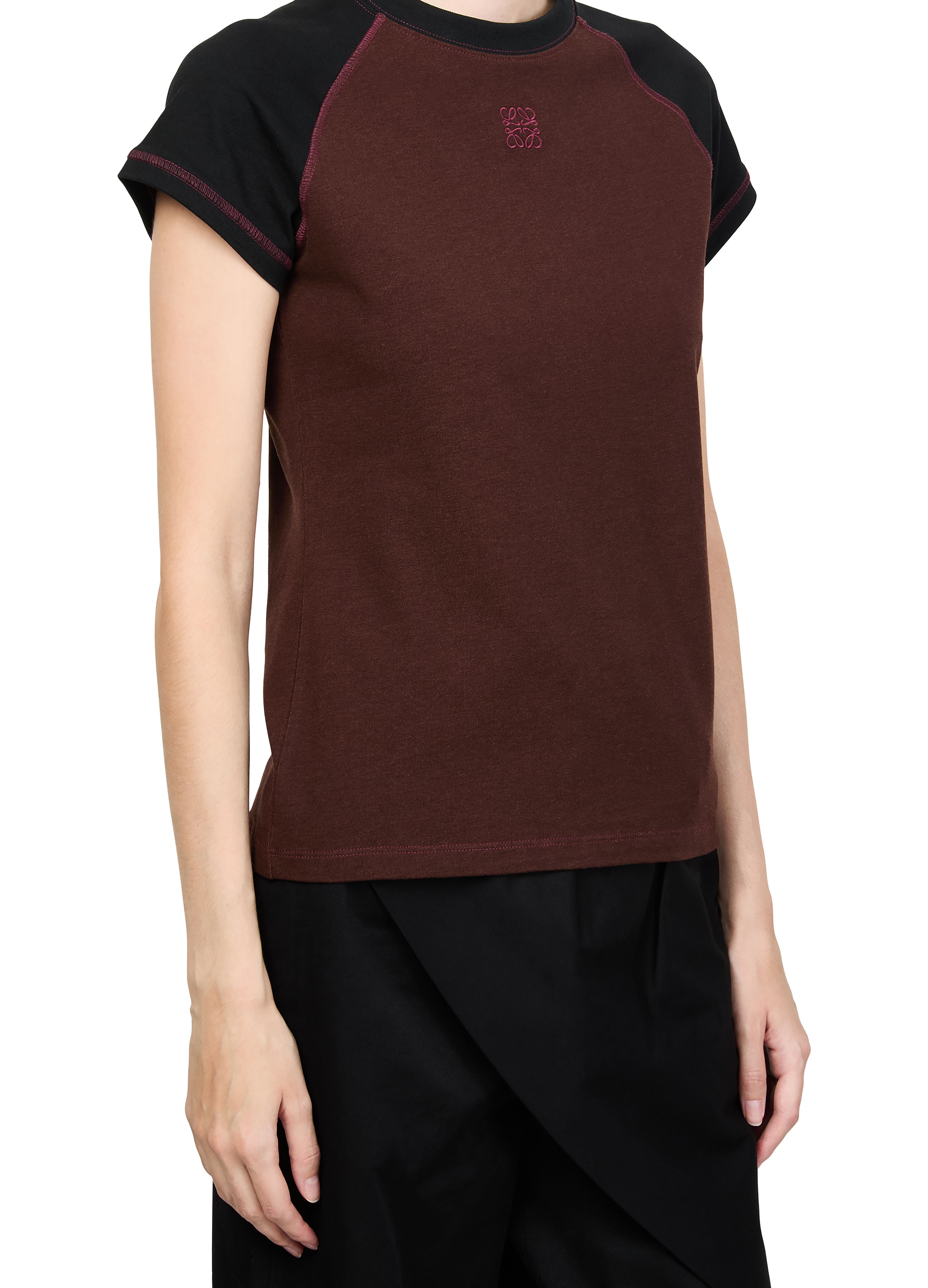 Small fit t-shirt thumbnail 4