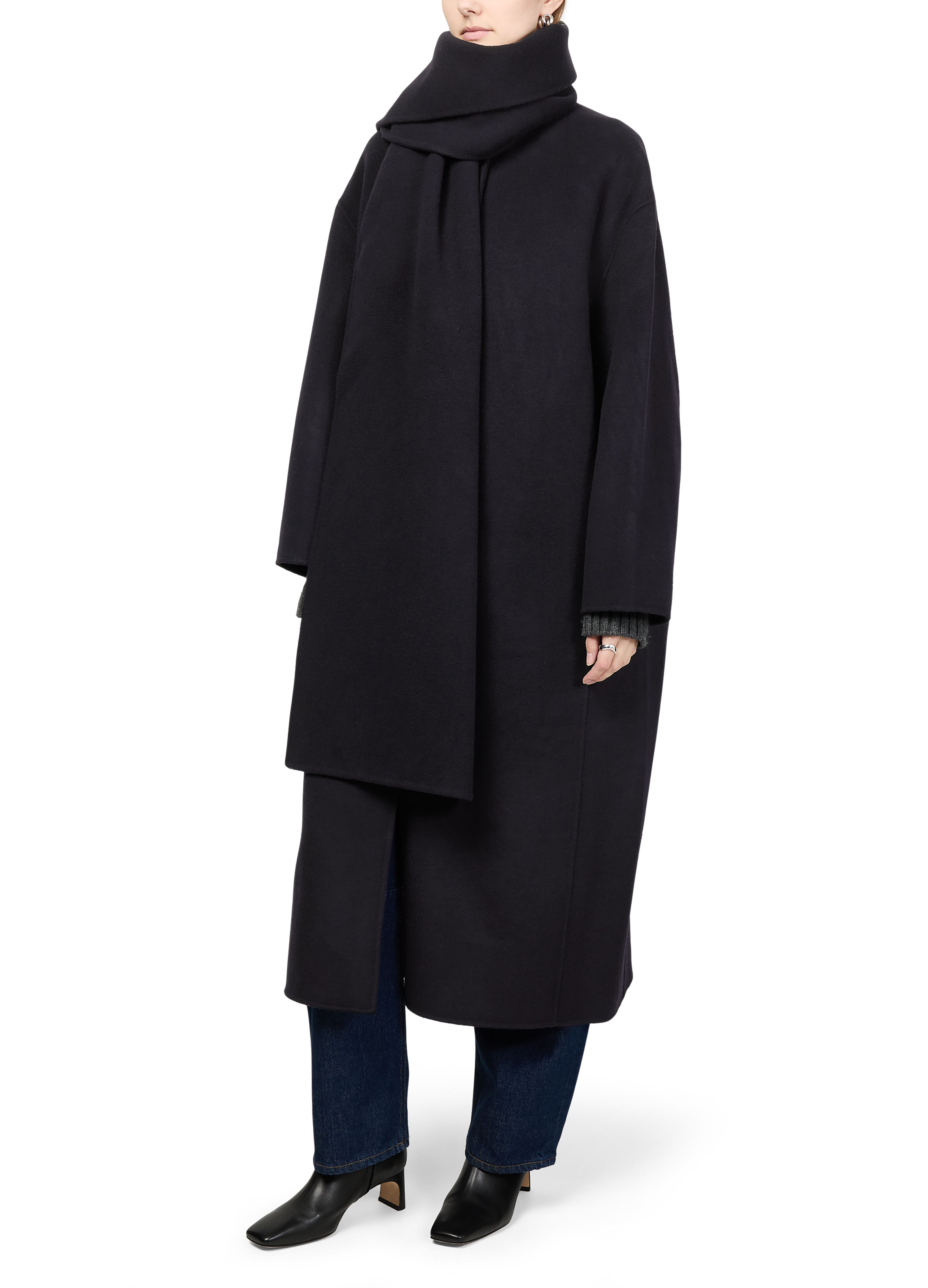 Finn wool coat thumbnail 7