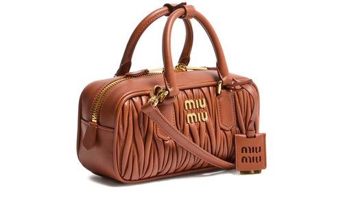 MIU MIU 아카르디 마틀라세 나파 레더 백
