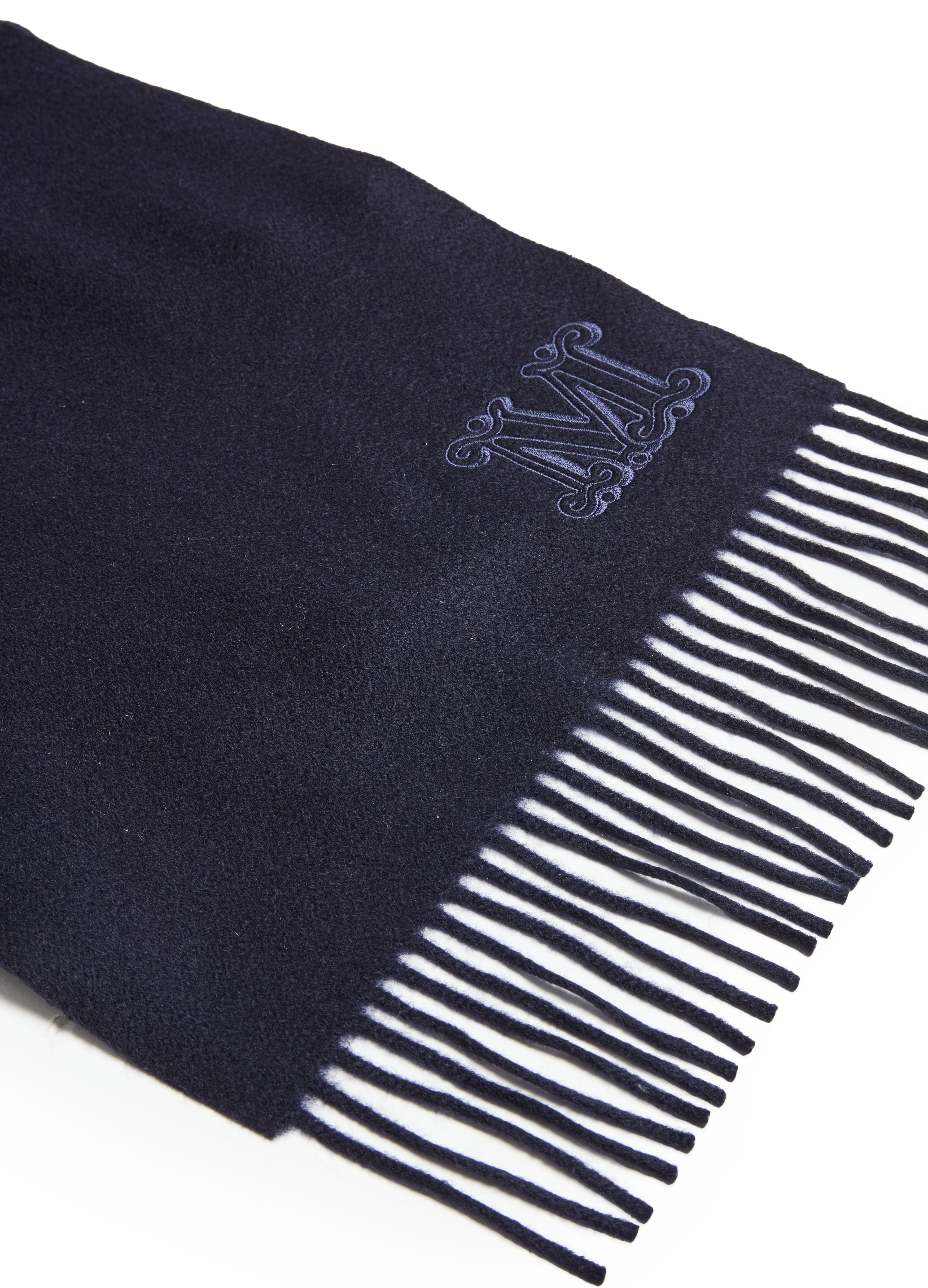 Wsdalia scarf thumbnail 4