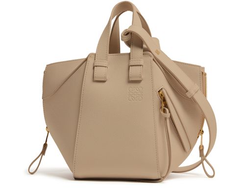 LOEWE Sac Hammock compact en cuir de veau