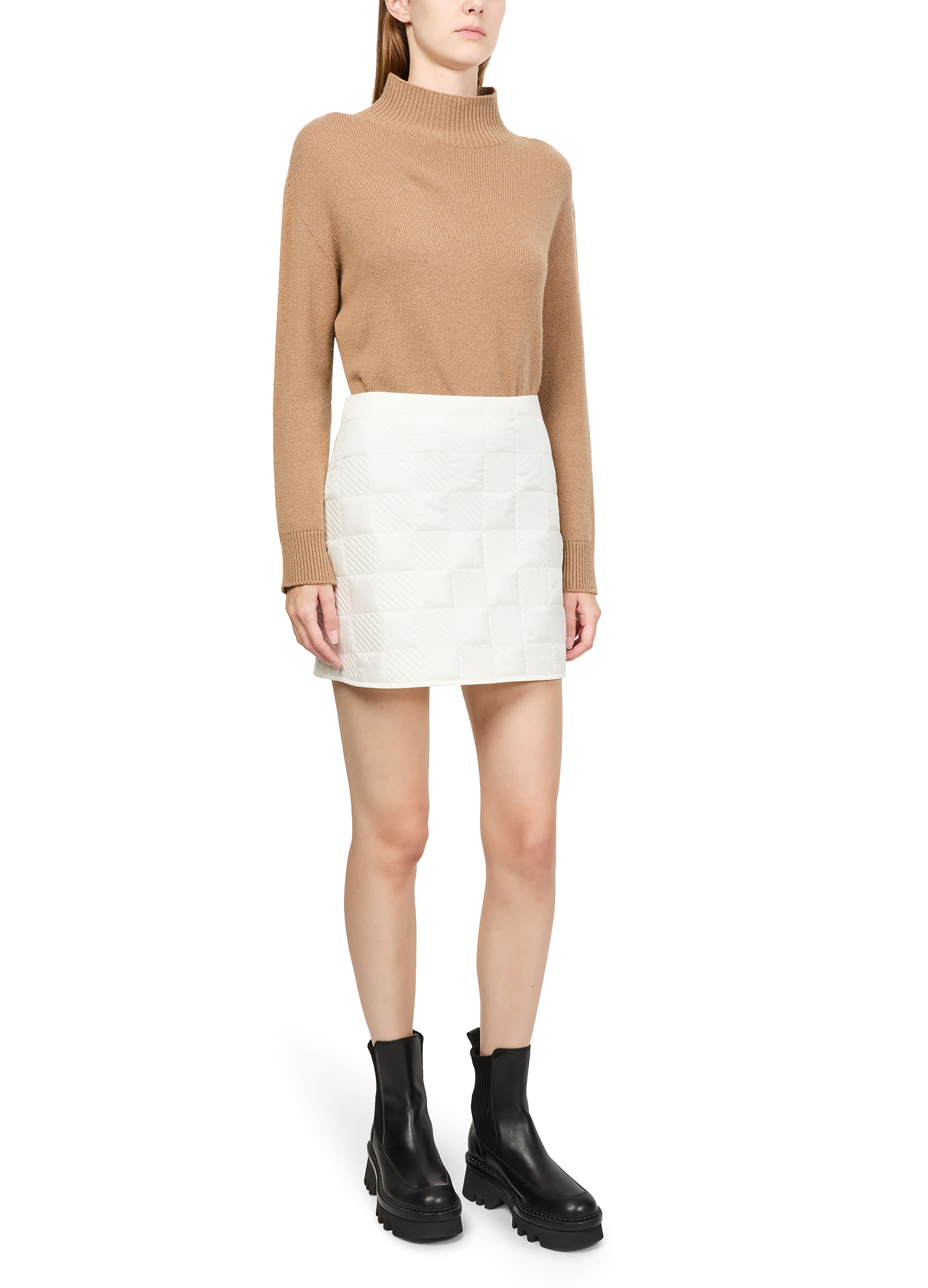 Mini skirt thumbnail 6