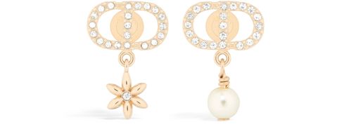 DIOR Petit CD Daisy earrings