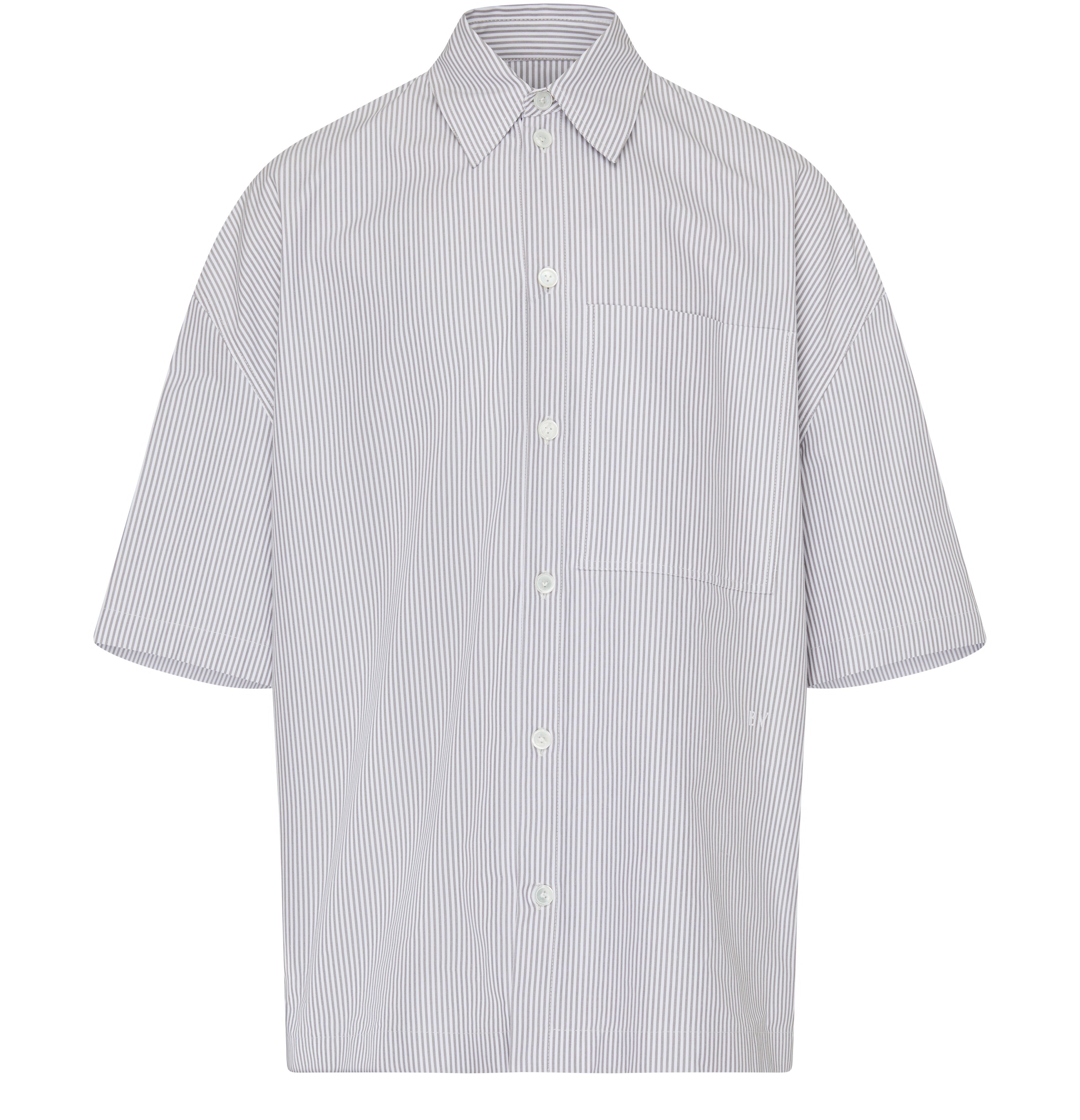 Short-sleeved shirt