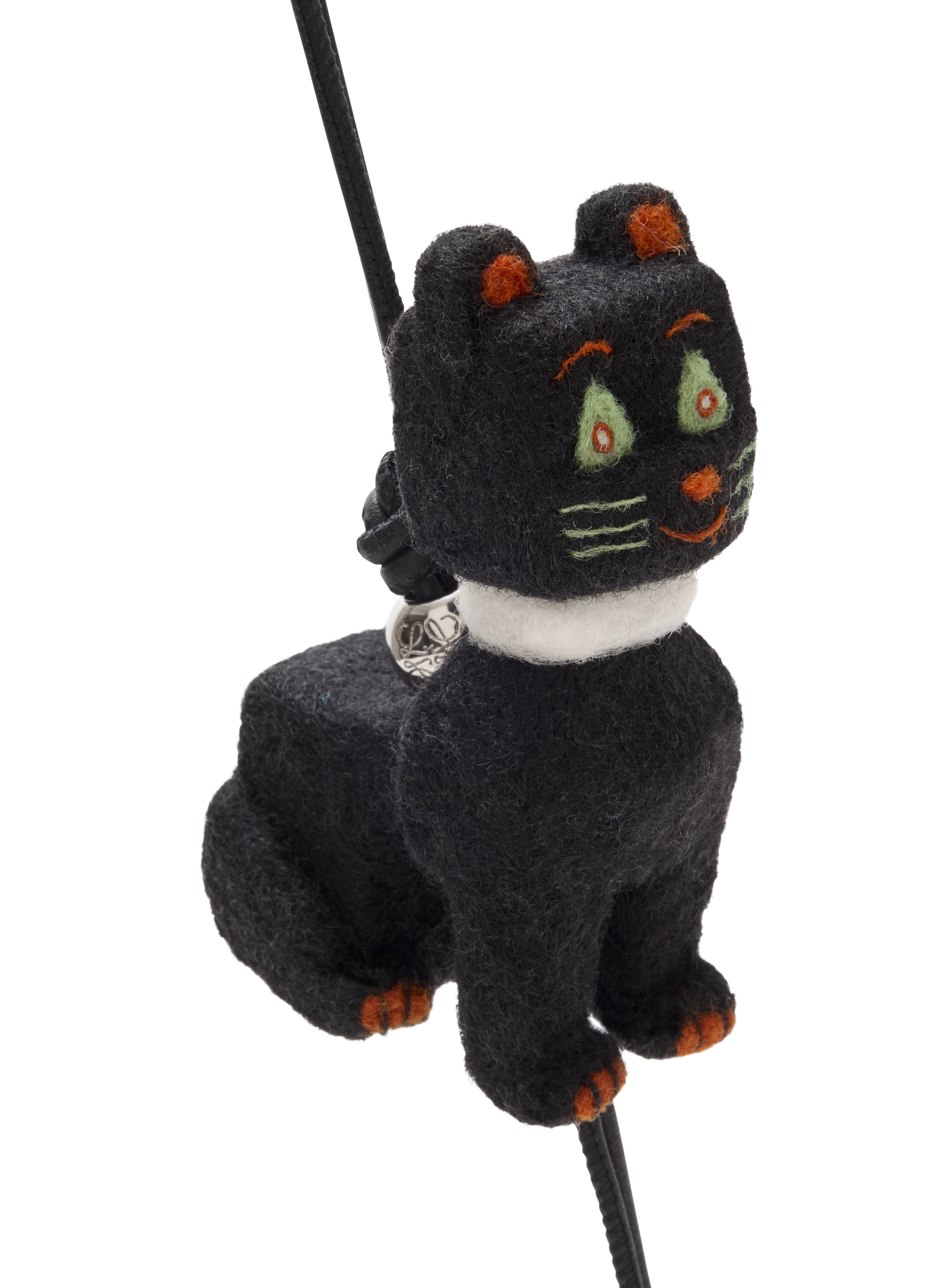 Louis Wain felt cat bag charm thumbnail 3
