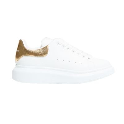Oversized sneakers