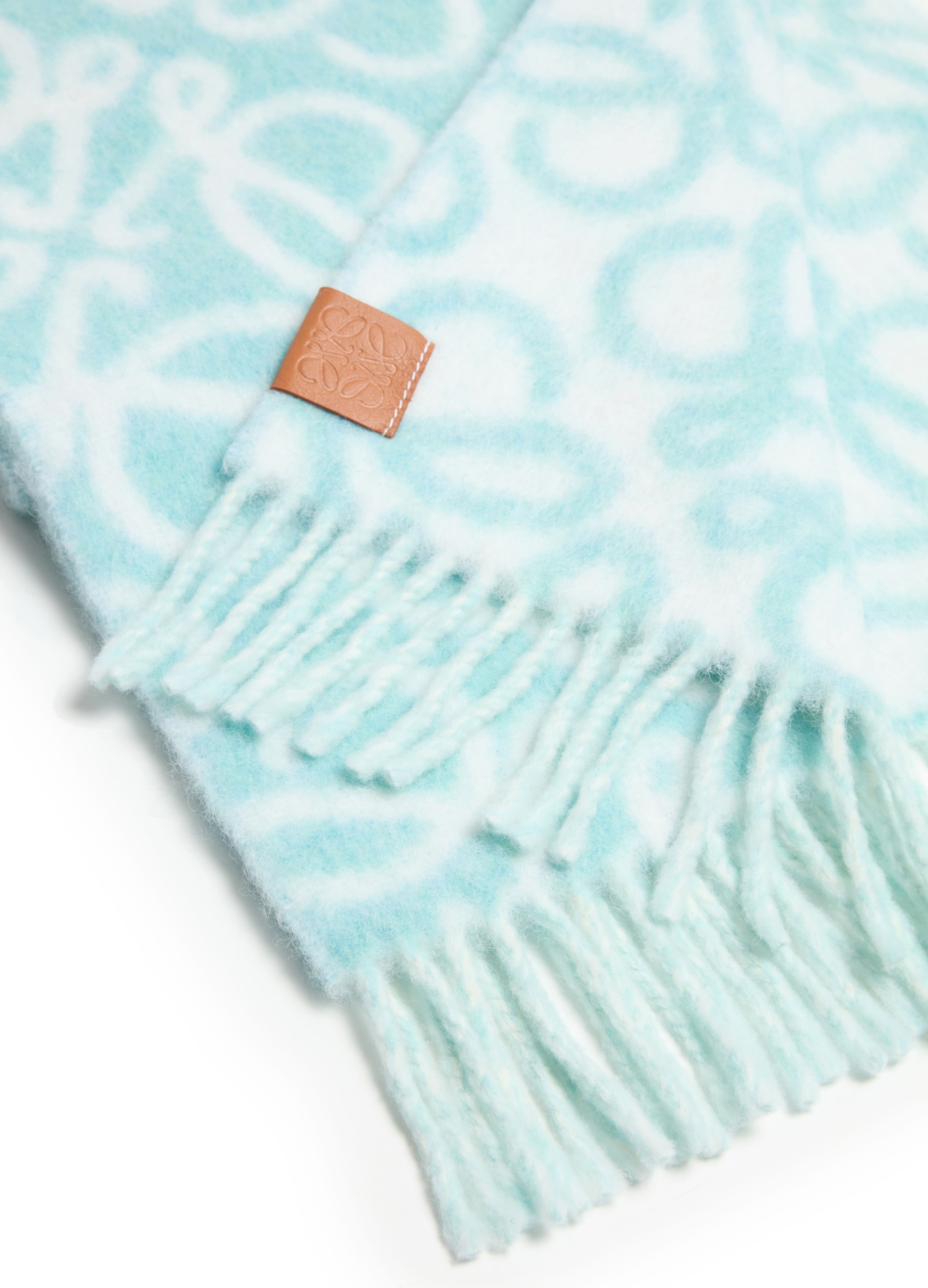 Anagram scarf in alpaca and wool blend thumbnail 4