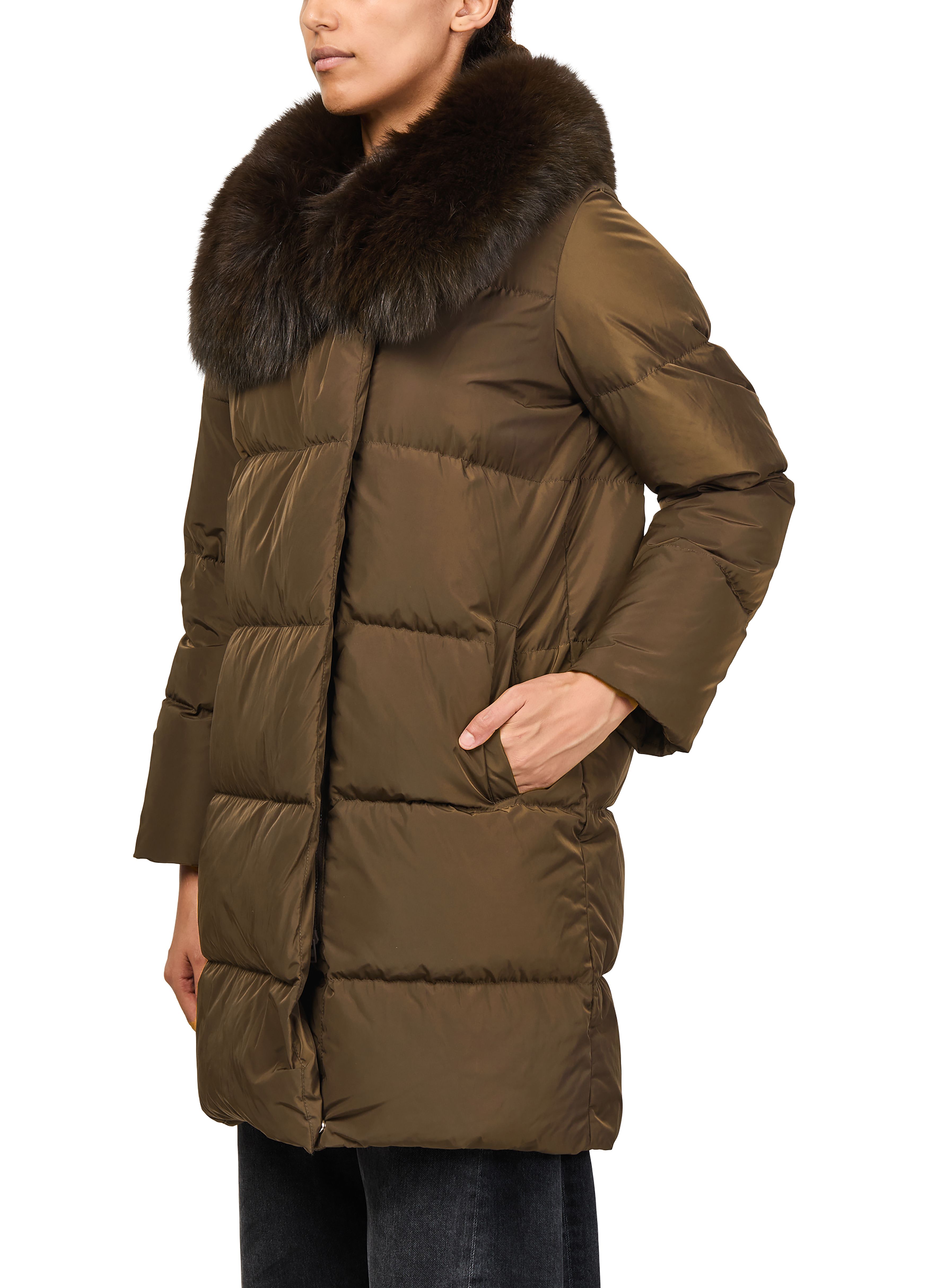 Puffer jacket with a fox fur collar thumbnail 4