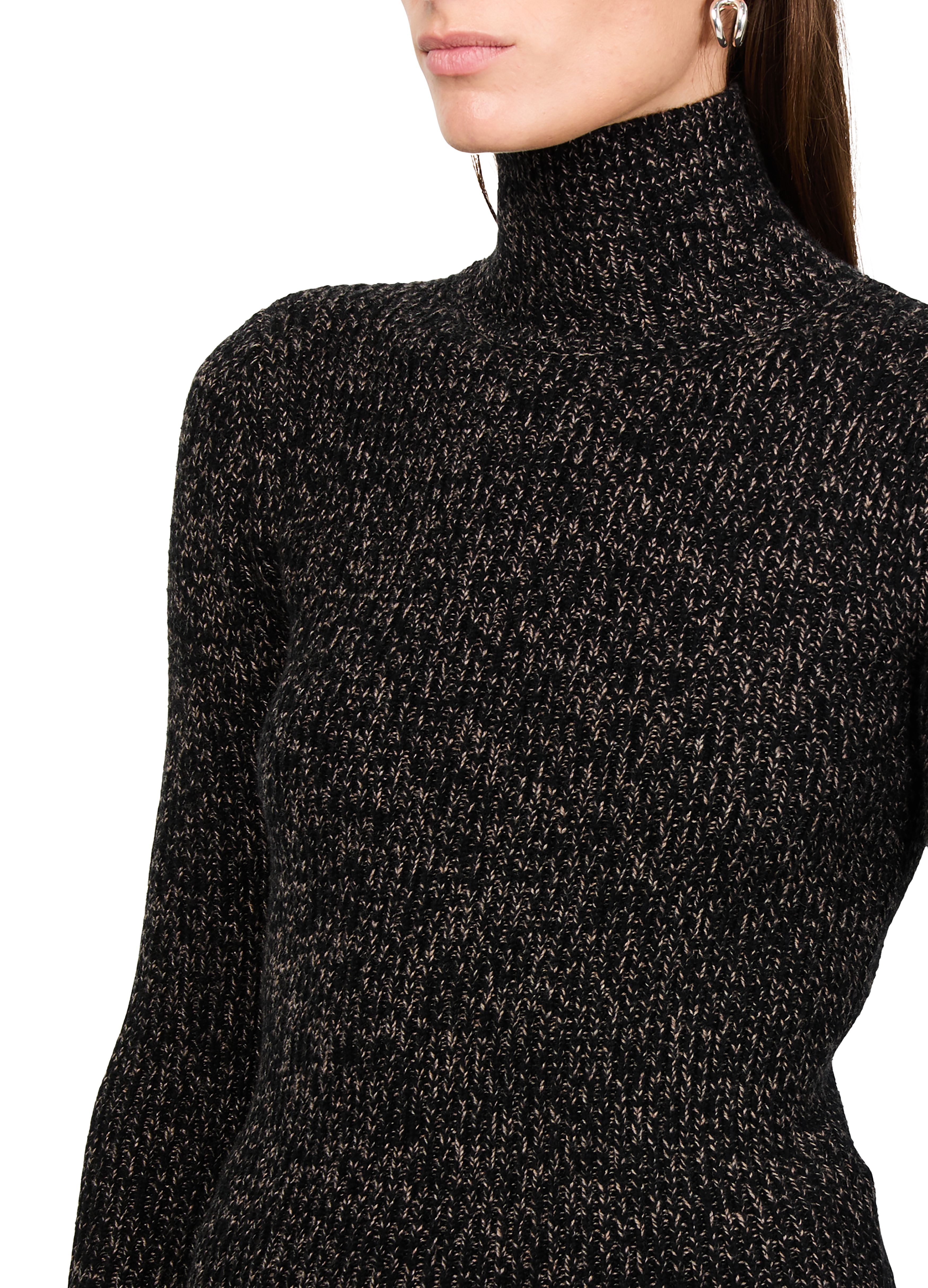 Azulene turtle neck sweater thumbnail 4