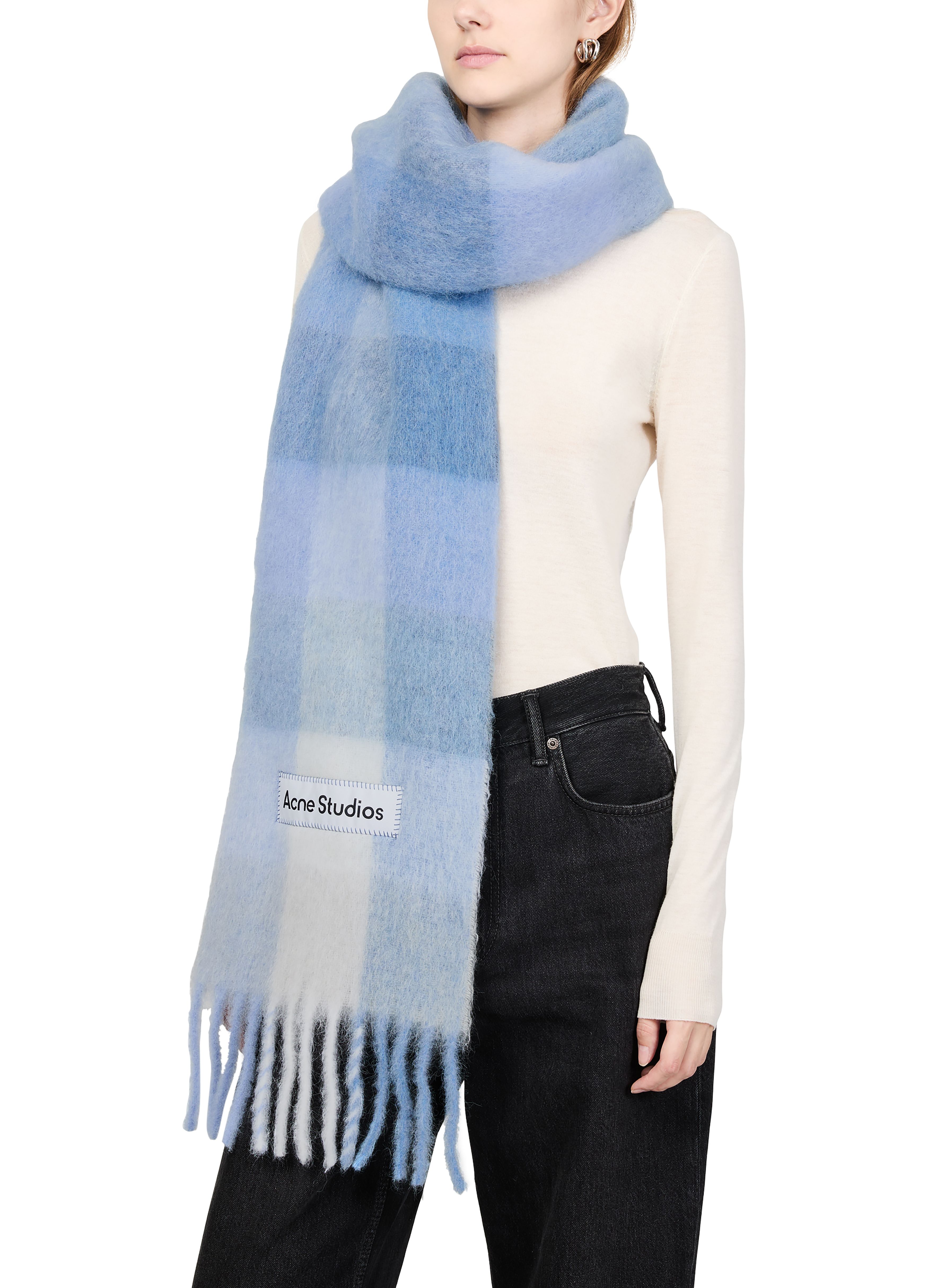 Vally scarf thumbnail 5