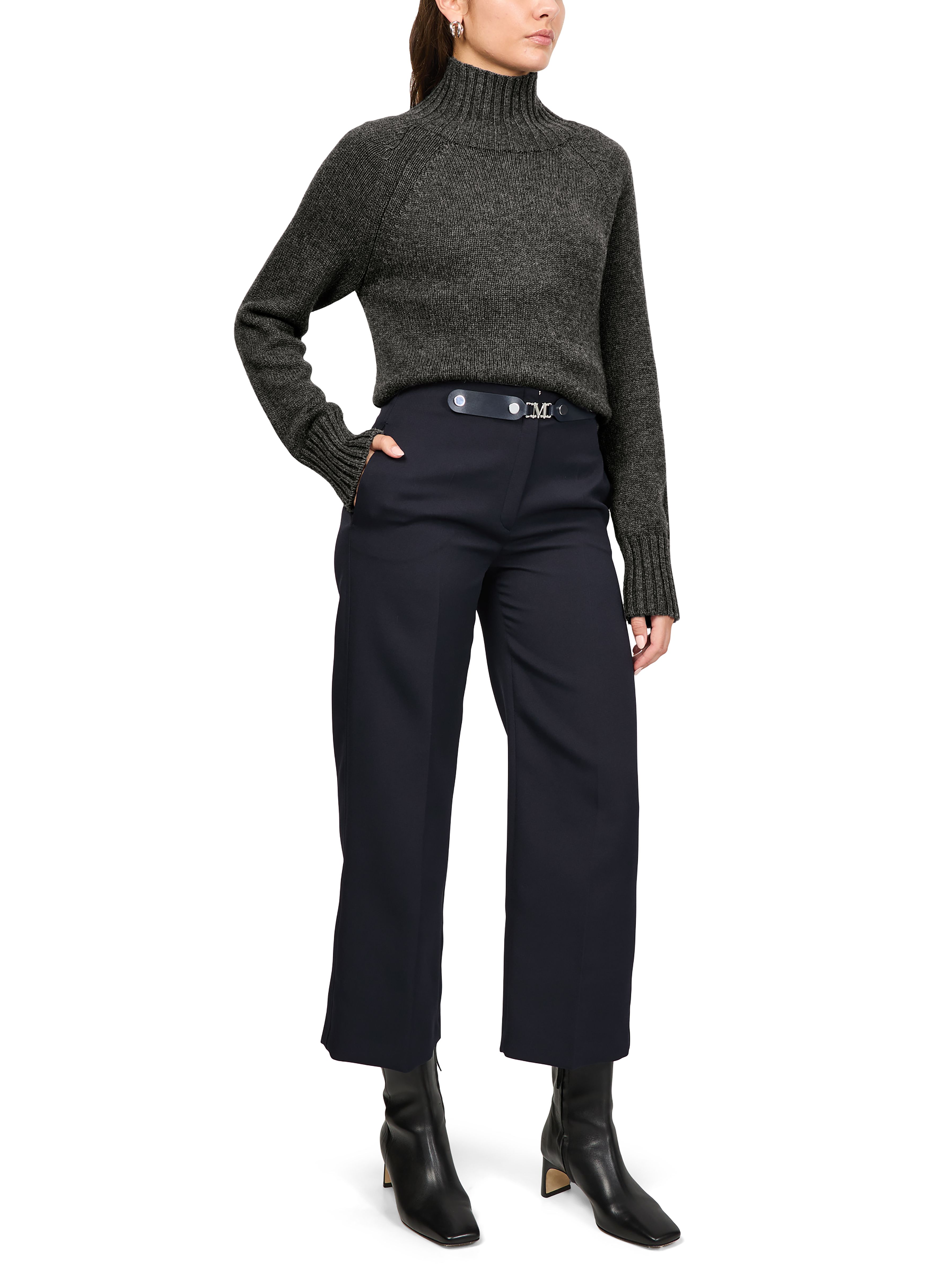 Novella straight pants thumbnail 6