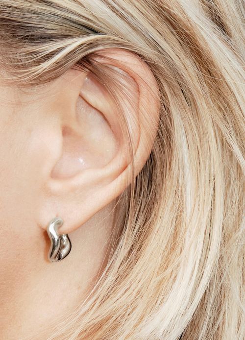 CHARLOTTE CHESNAIS Wave earrings