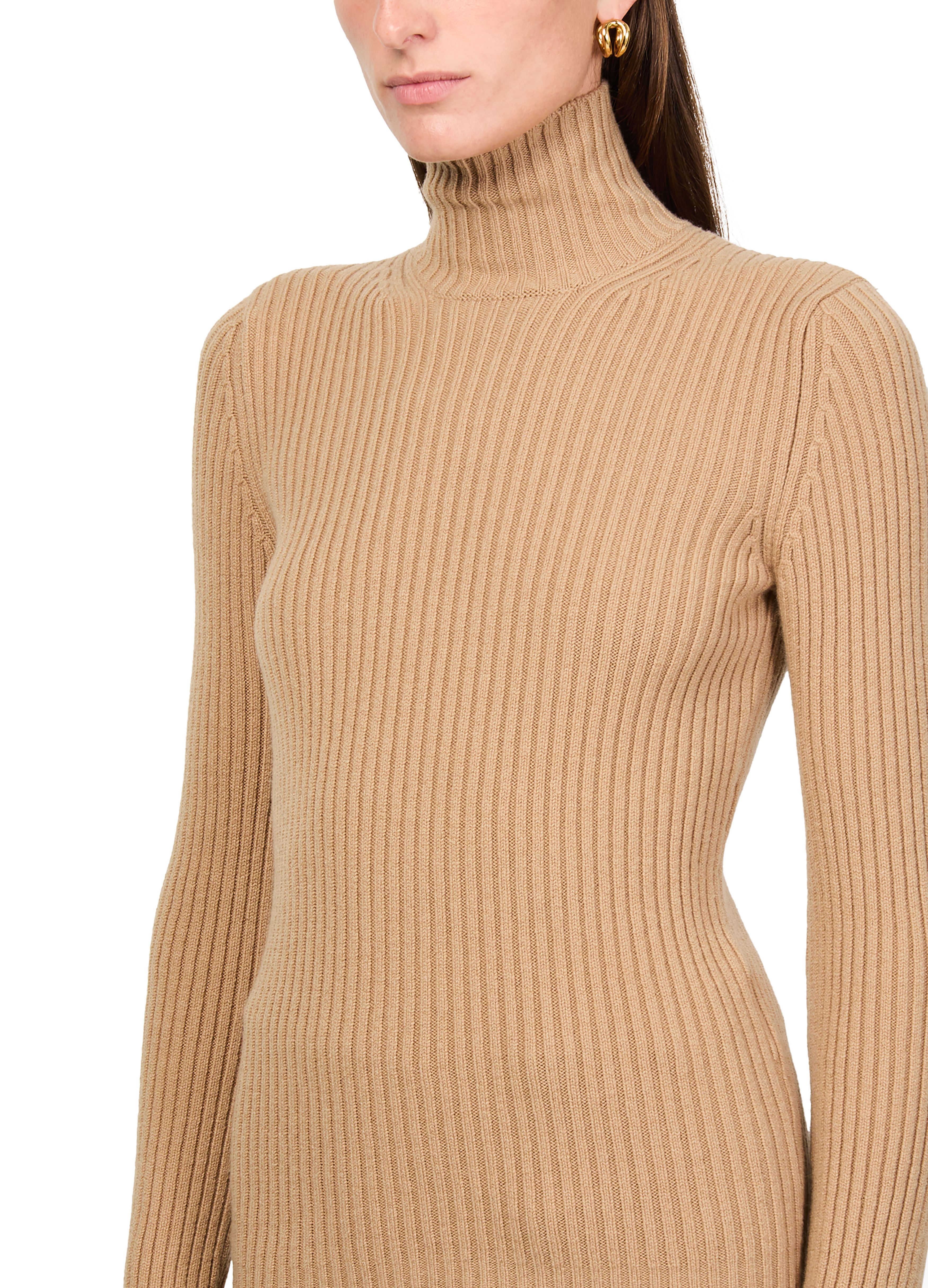 Aral turtle neck sweater thumbnail 4