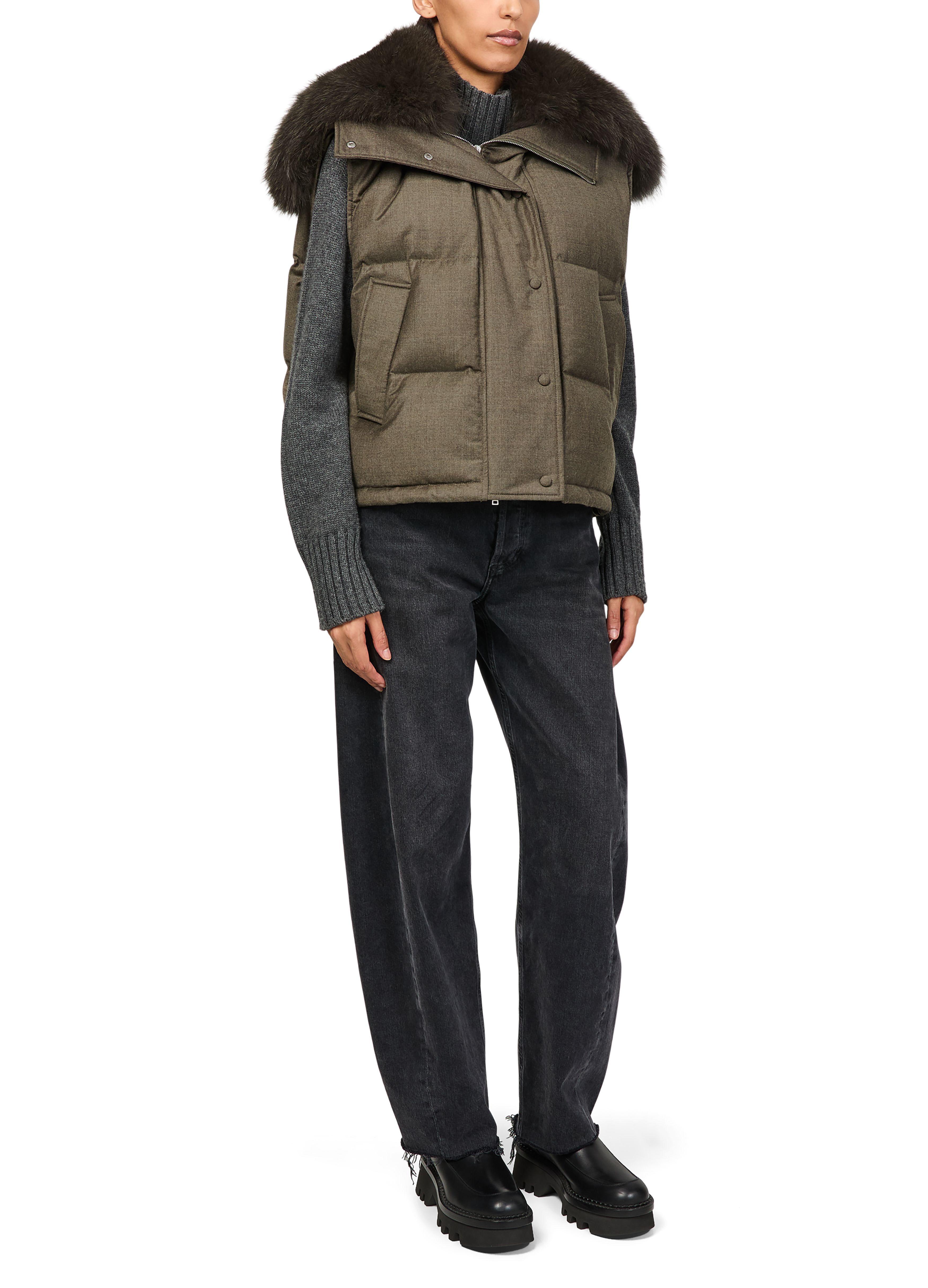 Short fox fur gilet 7