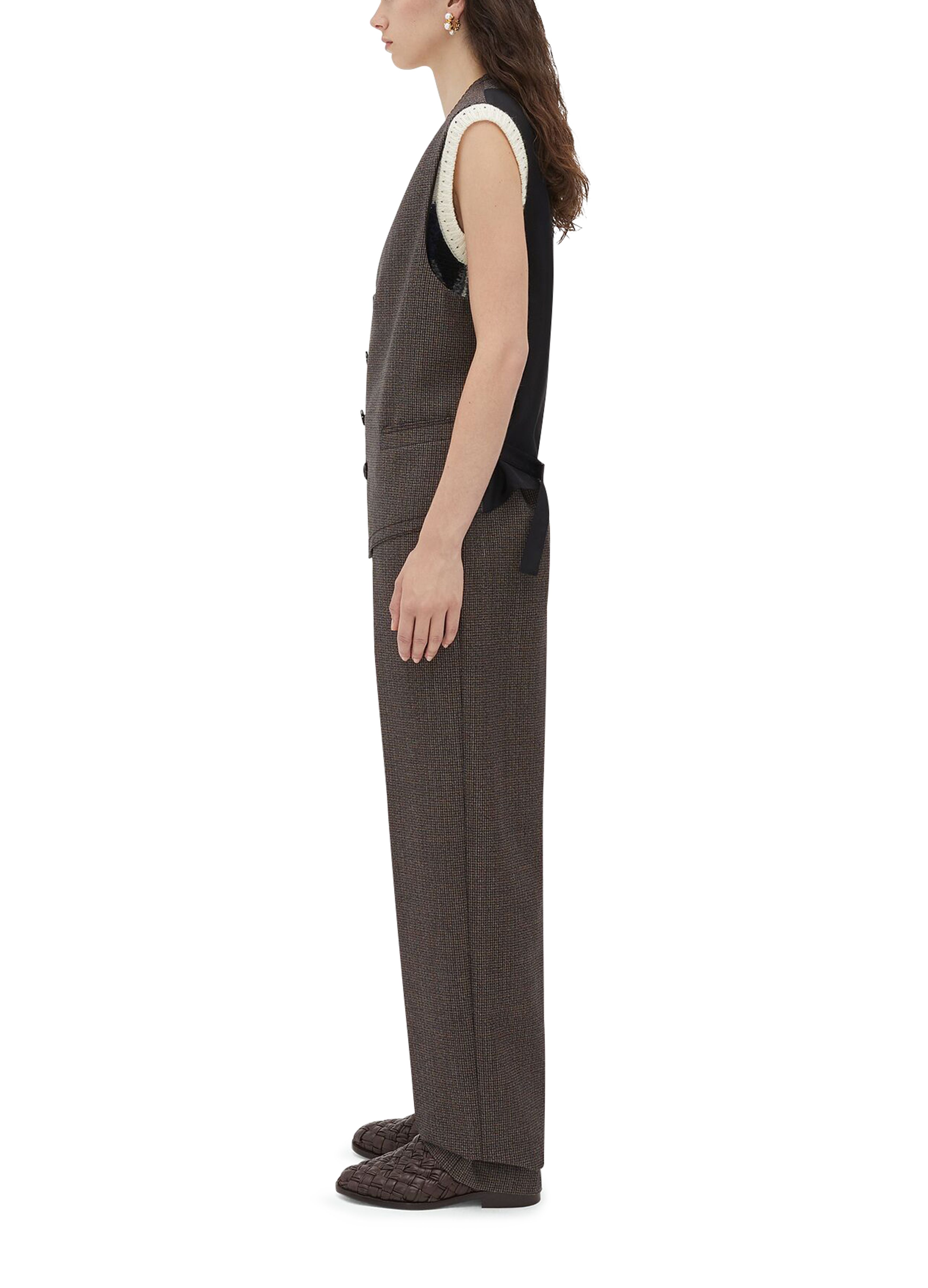 Sleeveless gilet thumbnail 4