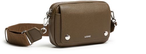 LOEWE Pebble camera bag in grained calfskin