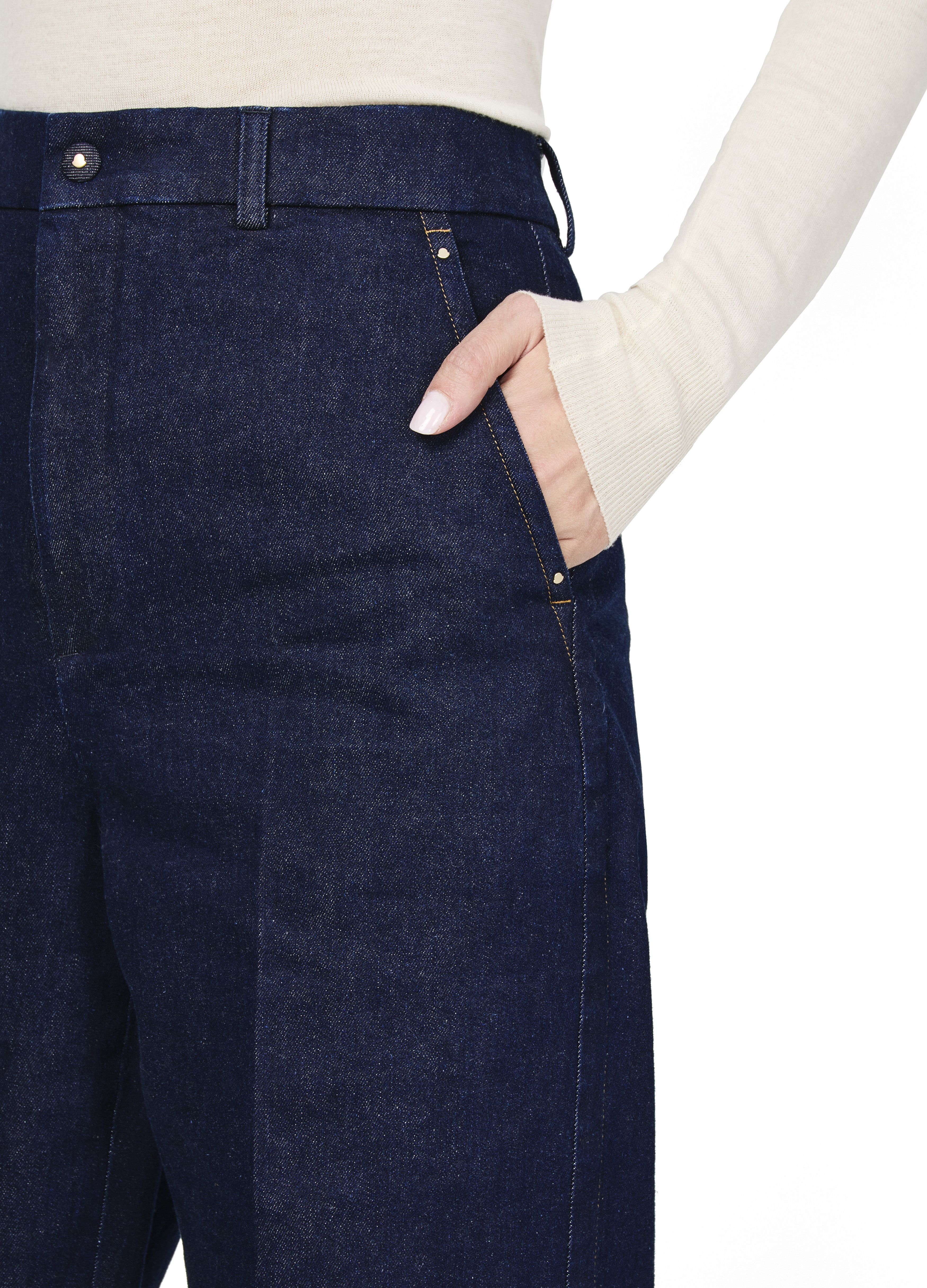 Straight leg jeans thumbnail 4