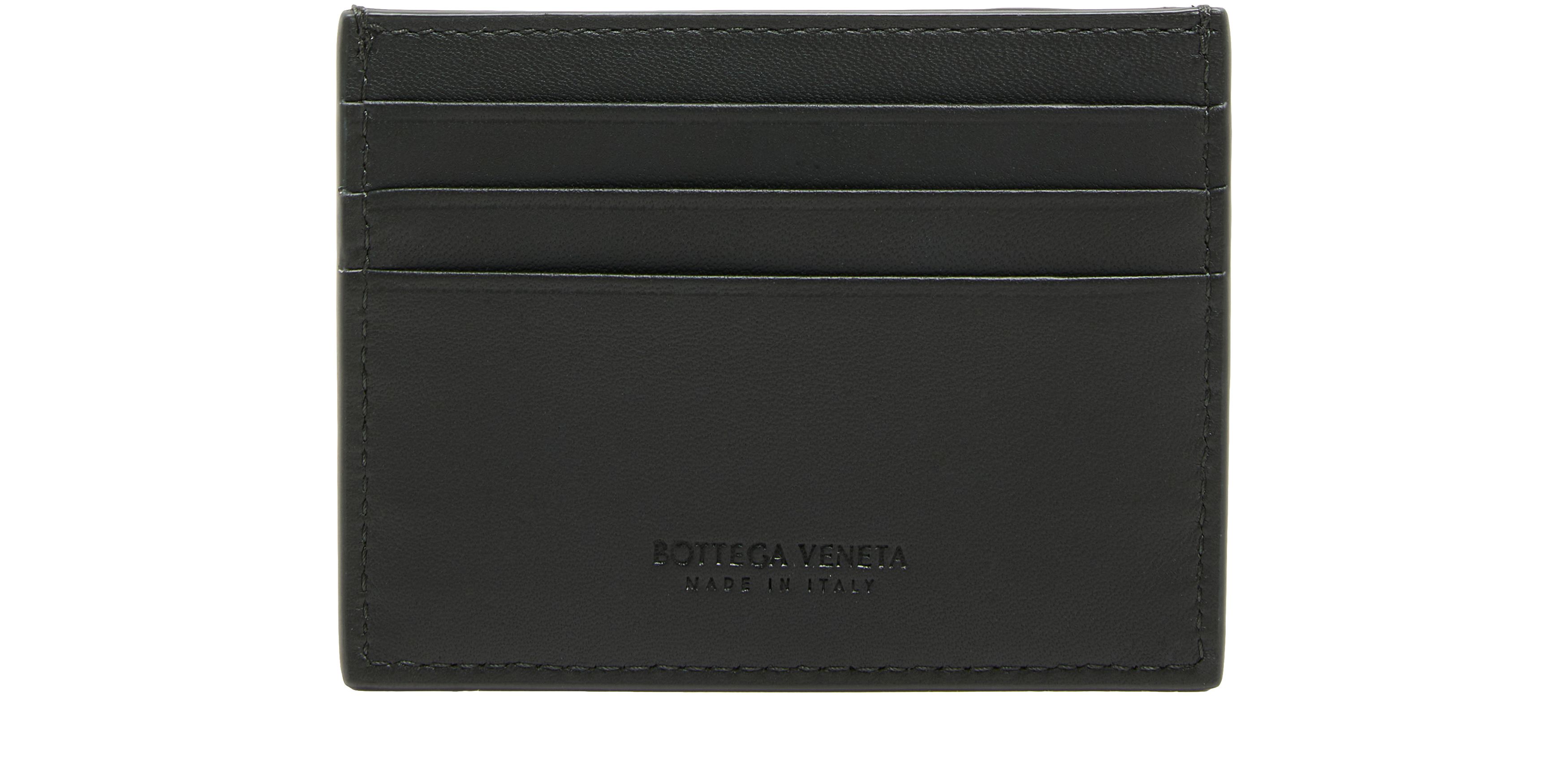 Intrecciato credit cardholder