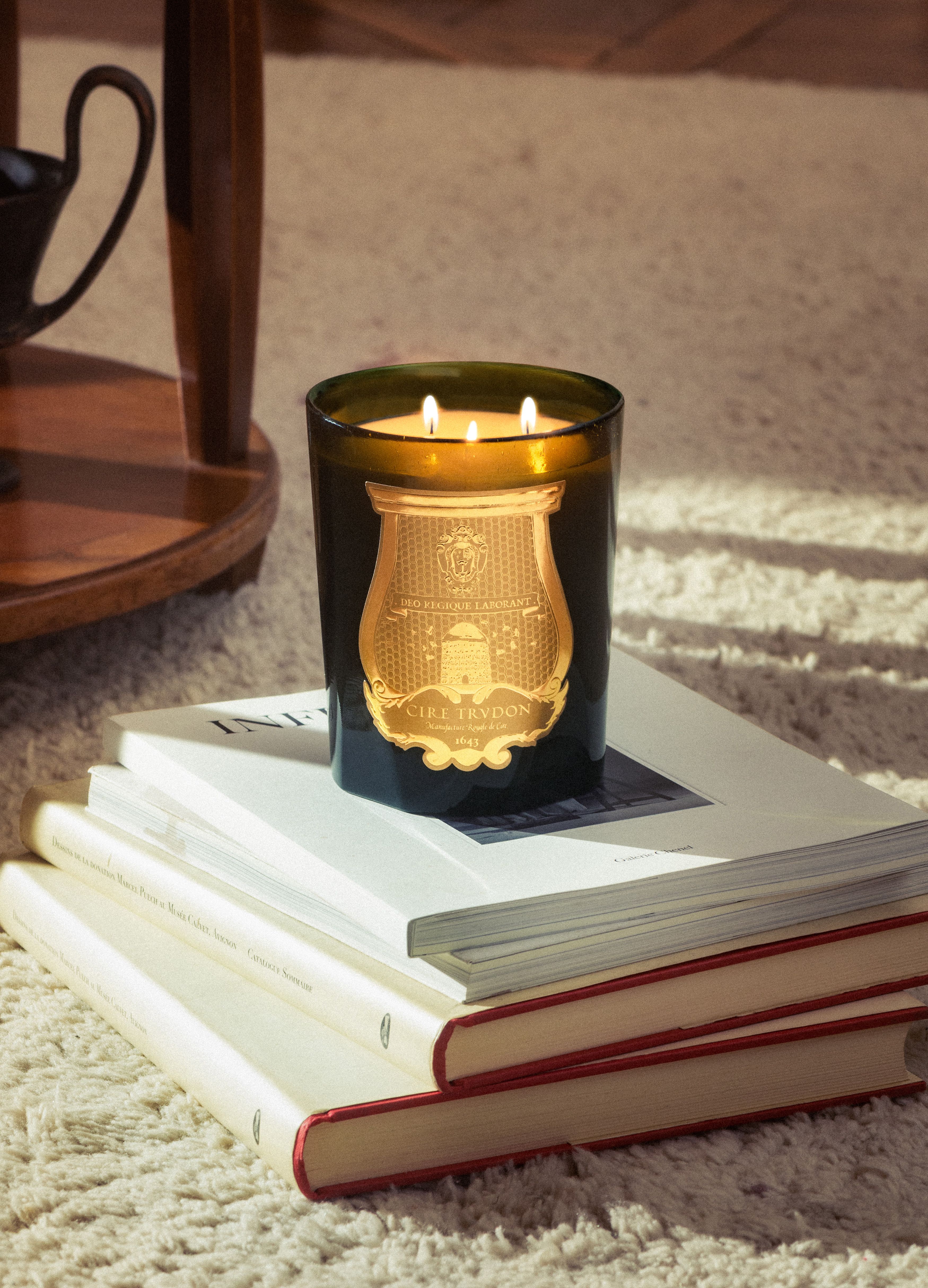 Joséphine scented candle 800 g thumbnail 4