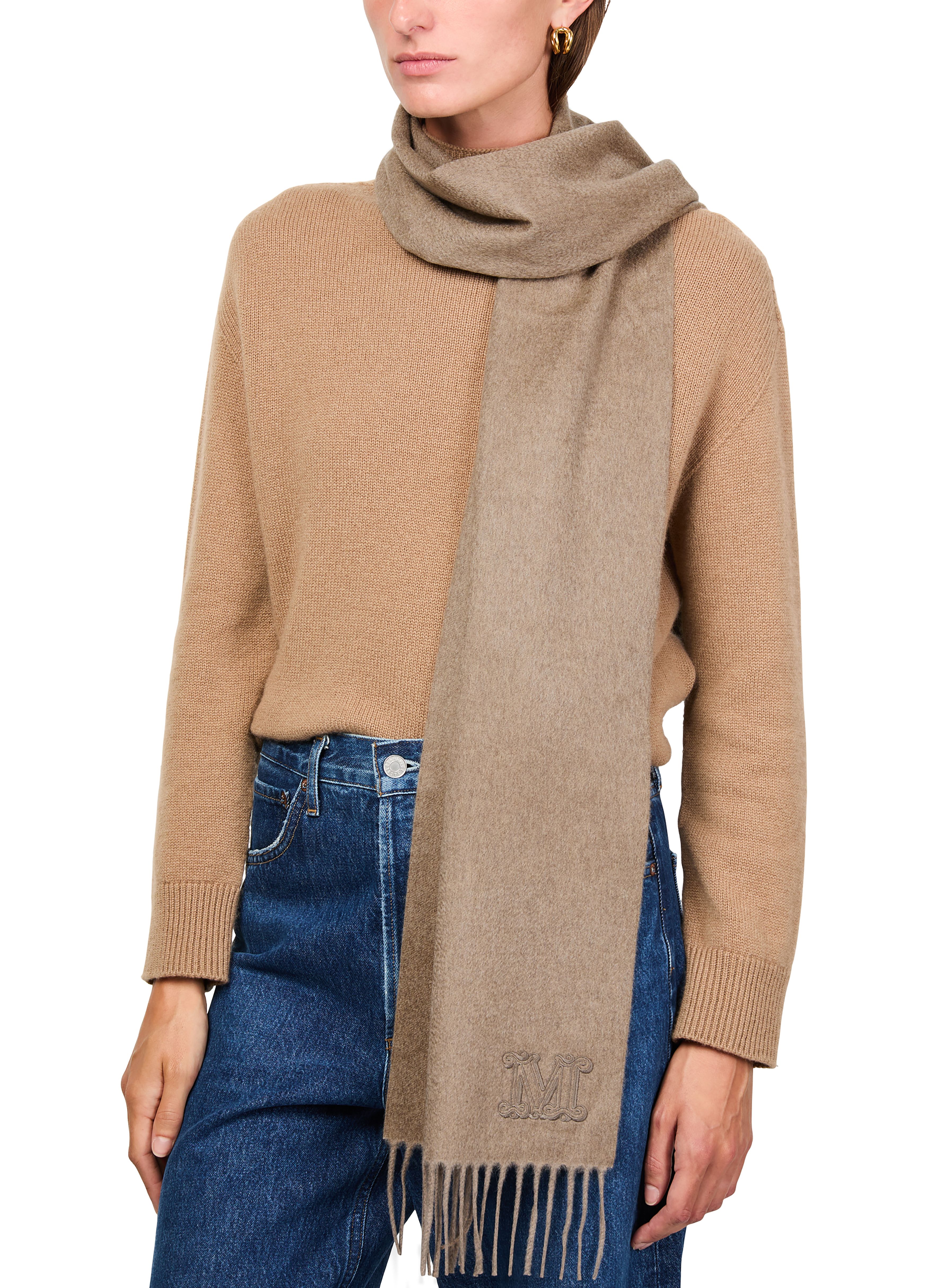 Wsdalia scarf thumbnail 5