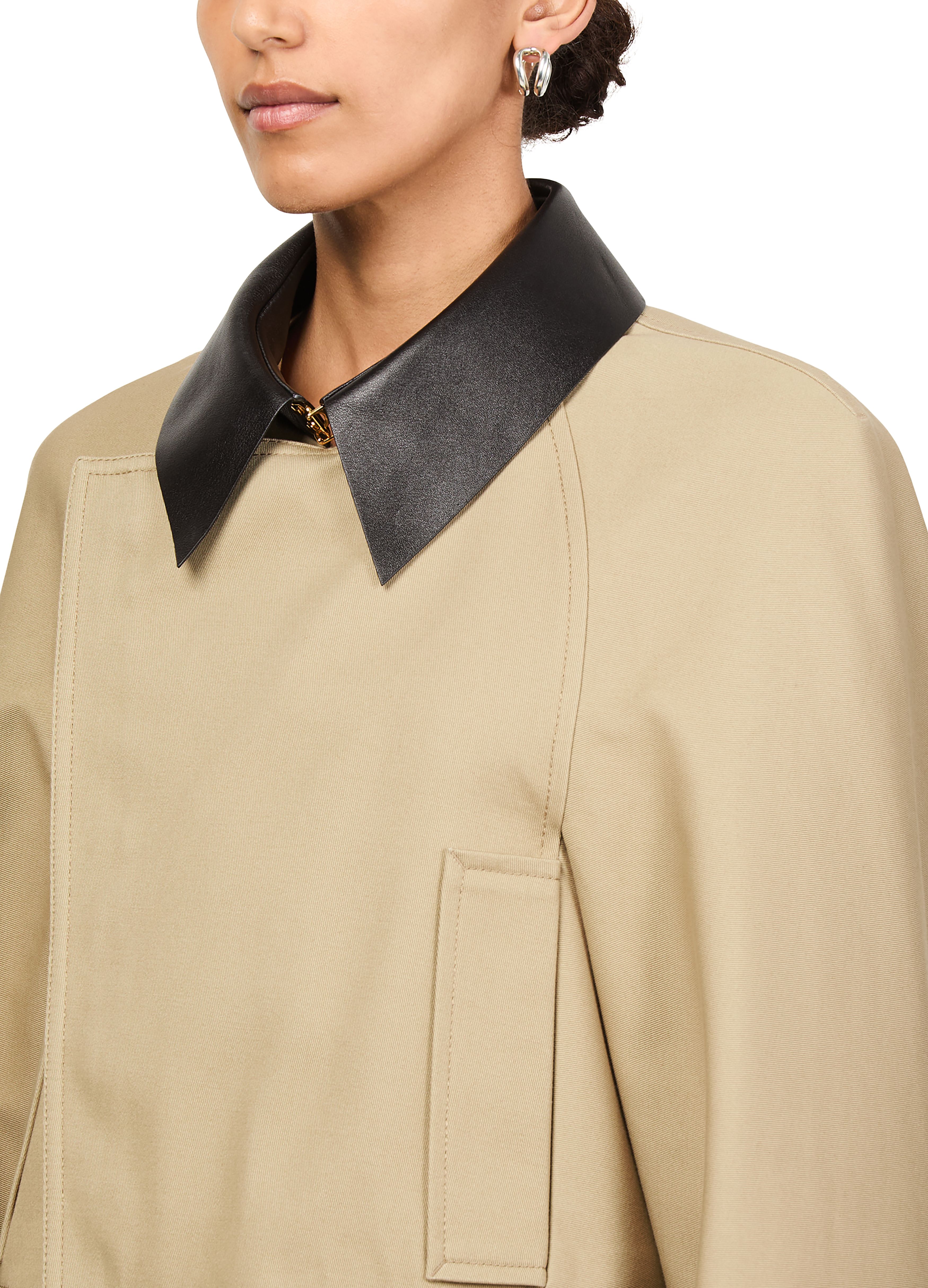 Cropped peacoat in cotton and wool thumbnail 4