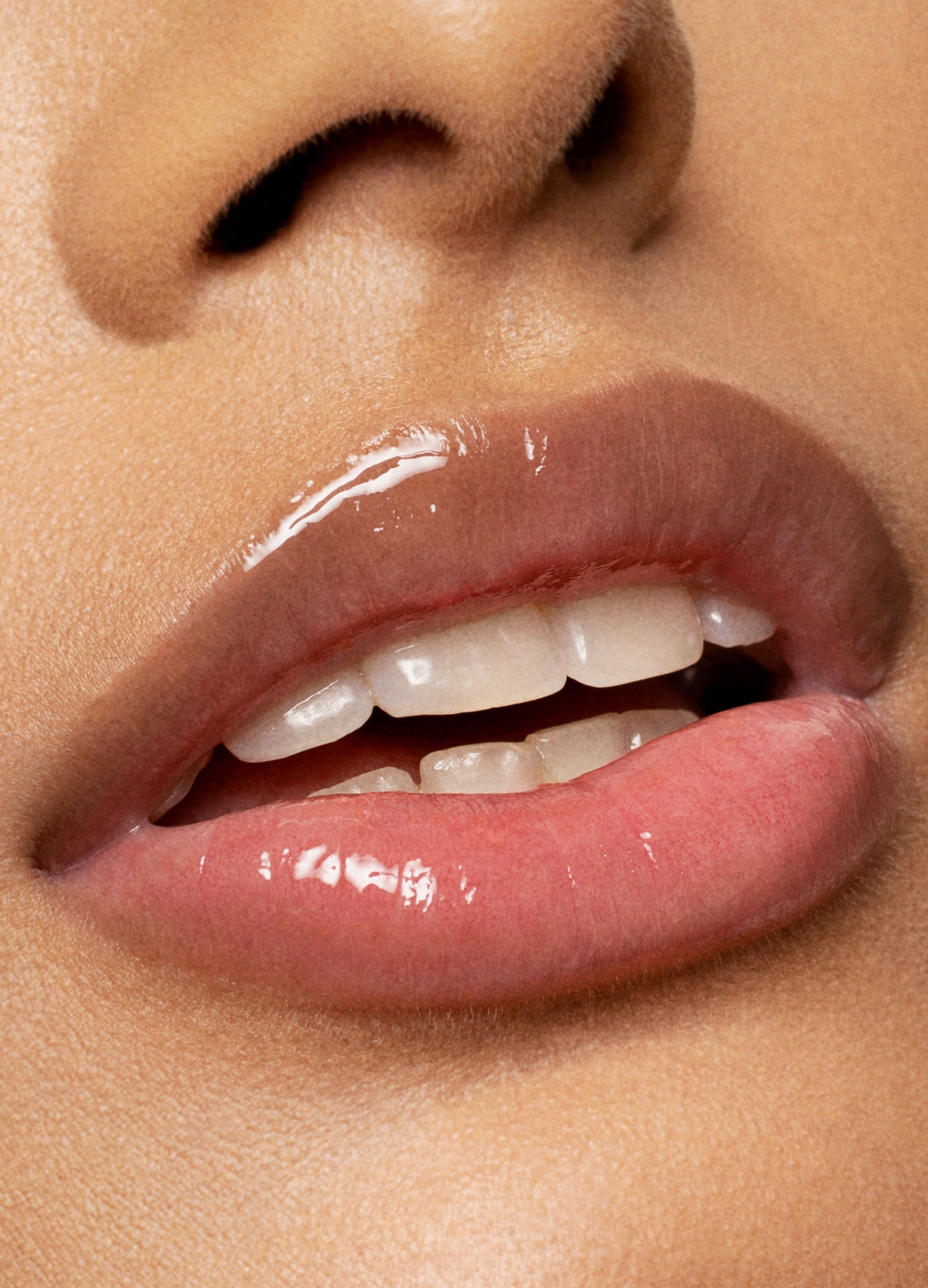 Liquid Lipstick Vinyl Fantôme 301 thumbnail 6