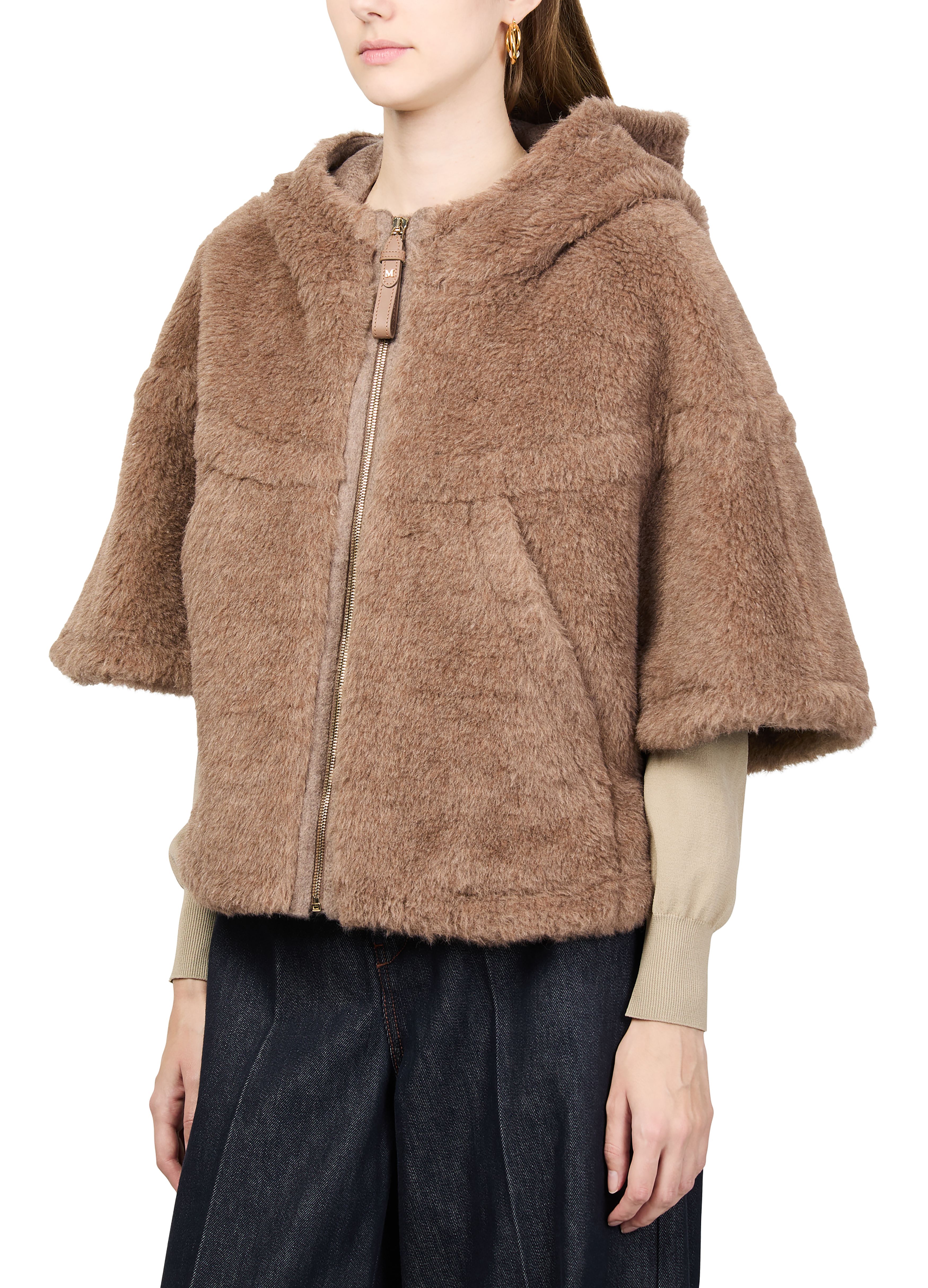 Petalo Teddy cape thumbnail 4