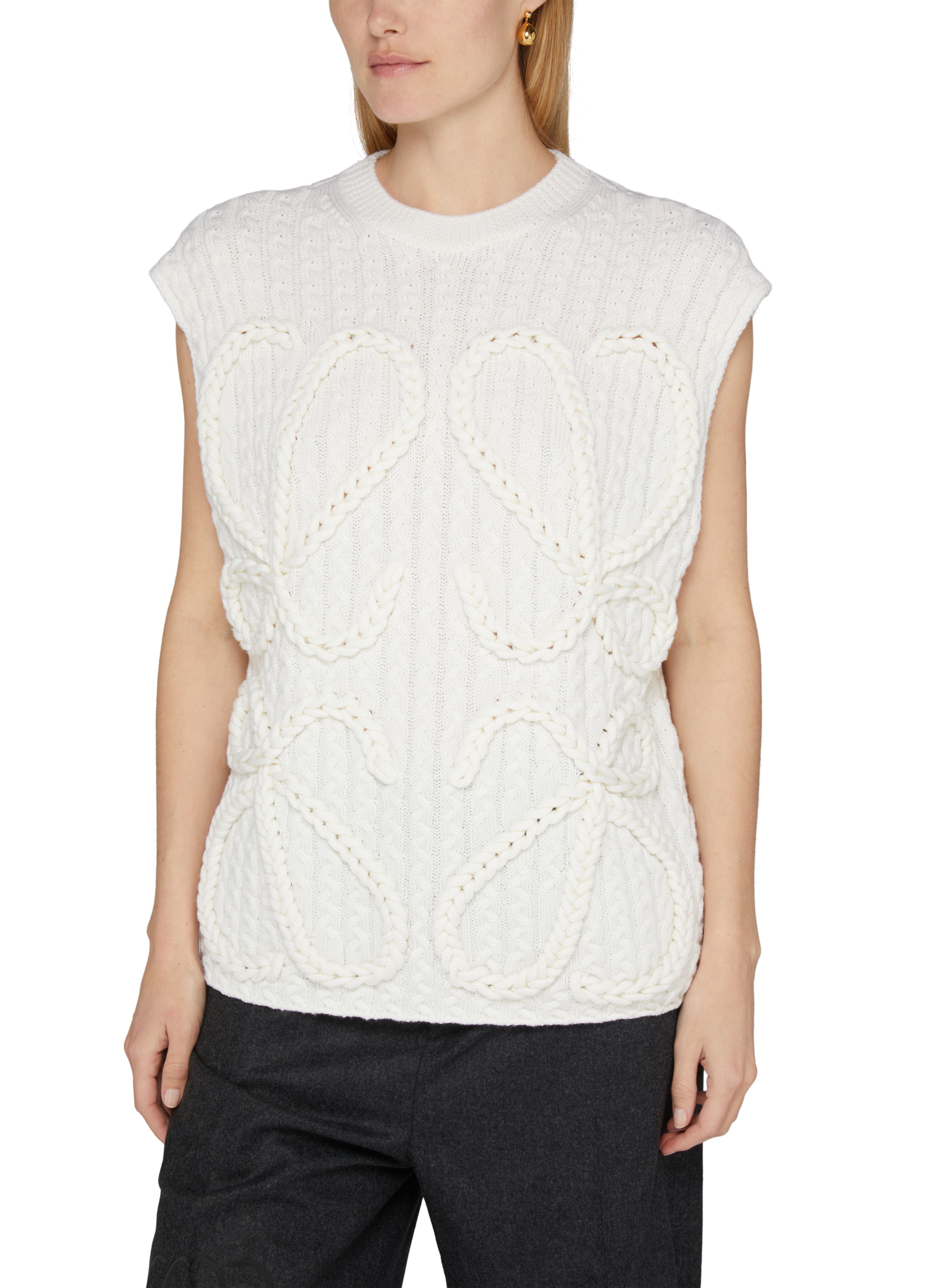 Sleeveless sweater thumbnail 4