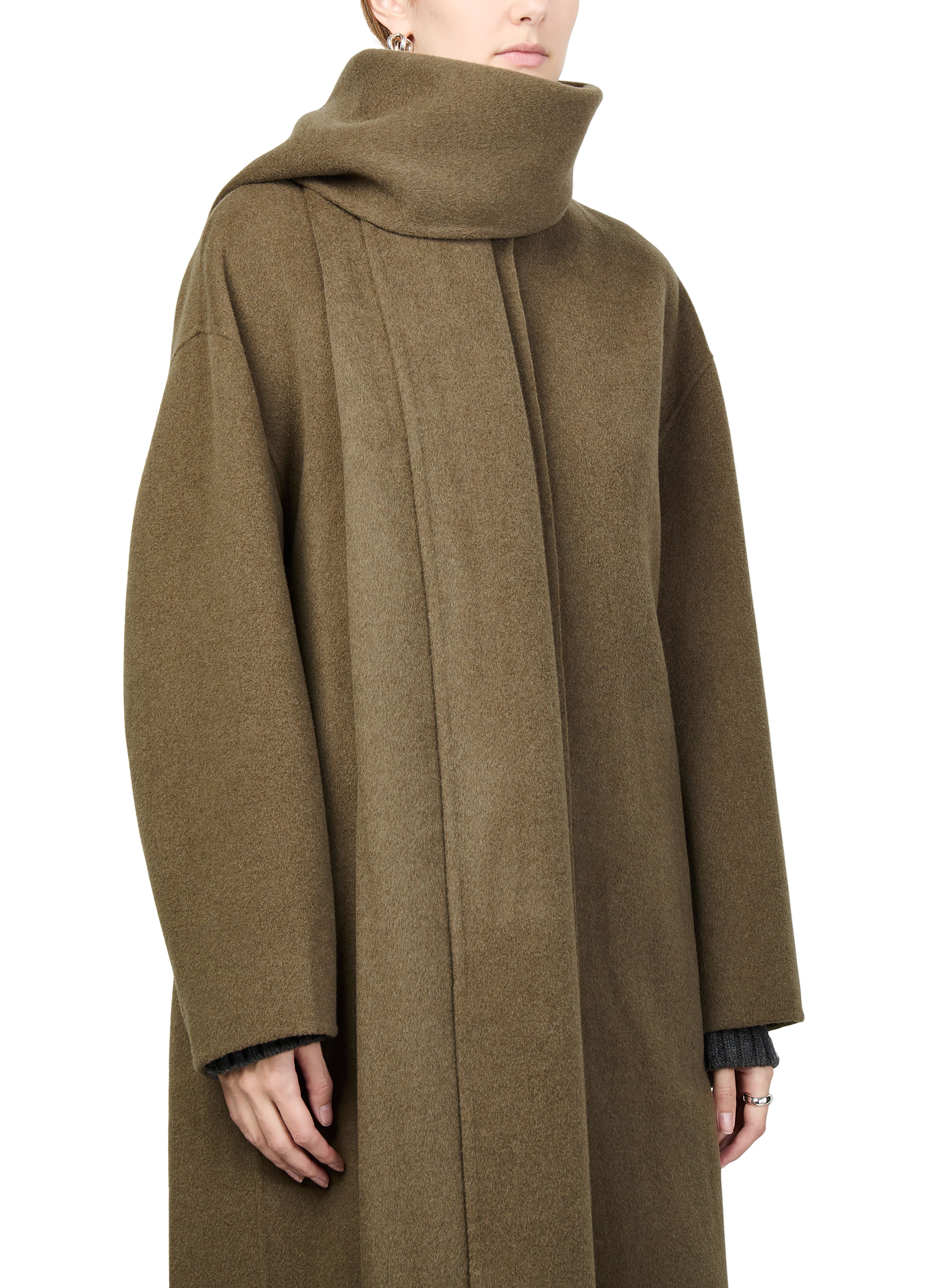 Finn wool coat thumbnail 4