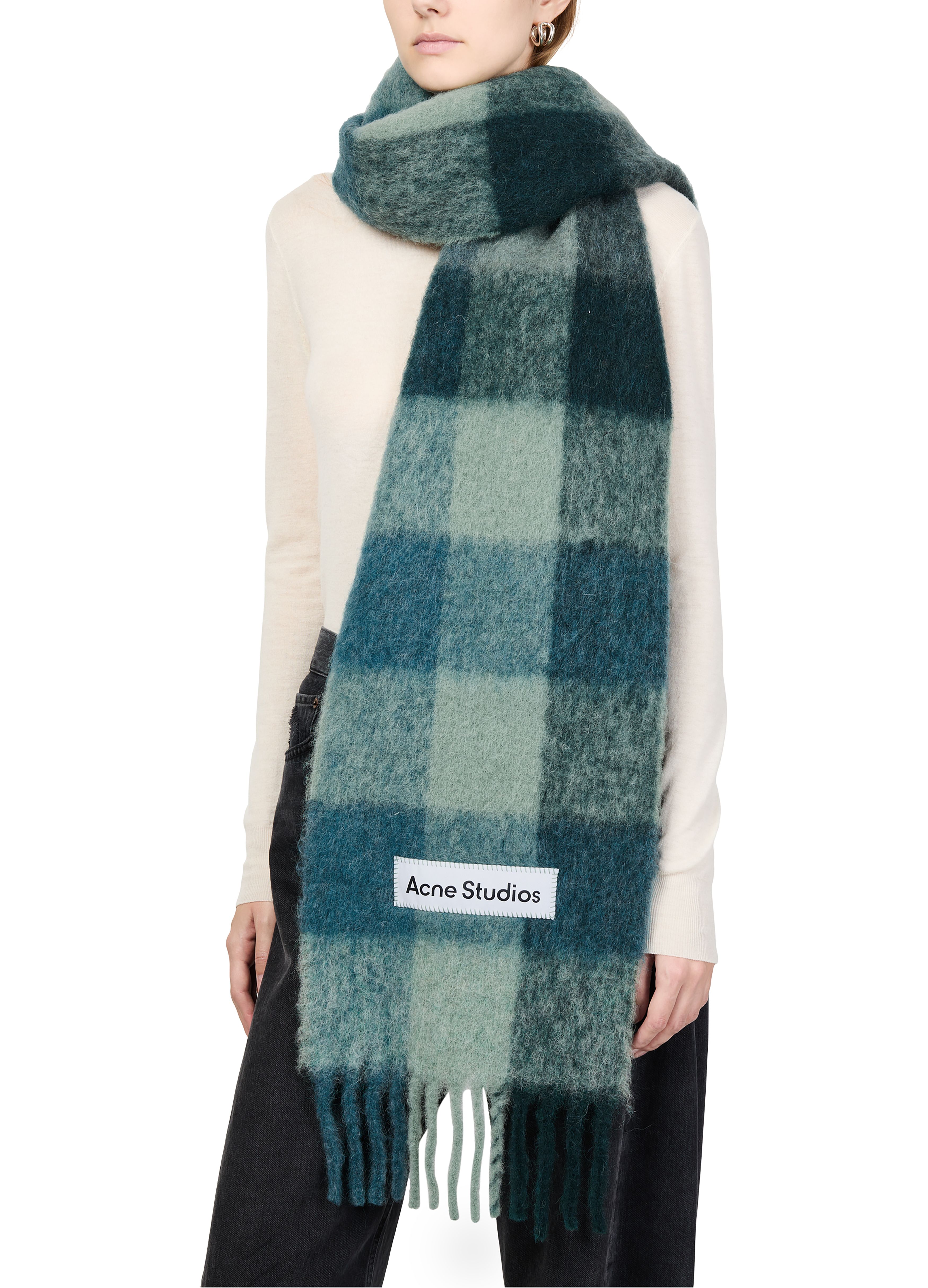Vally scarf thumbnail 5