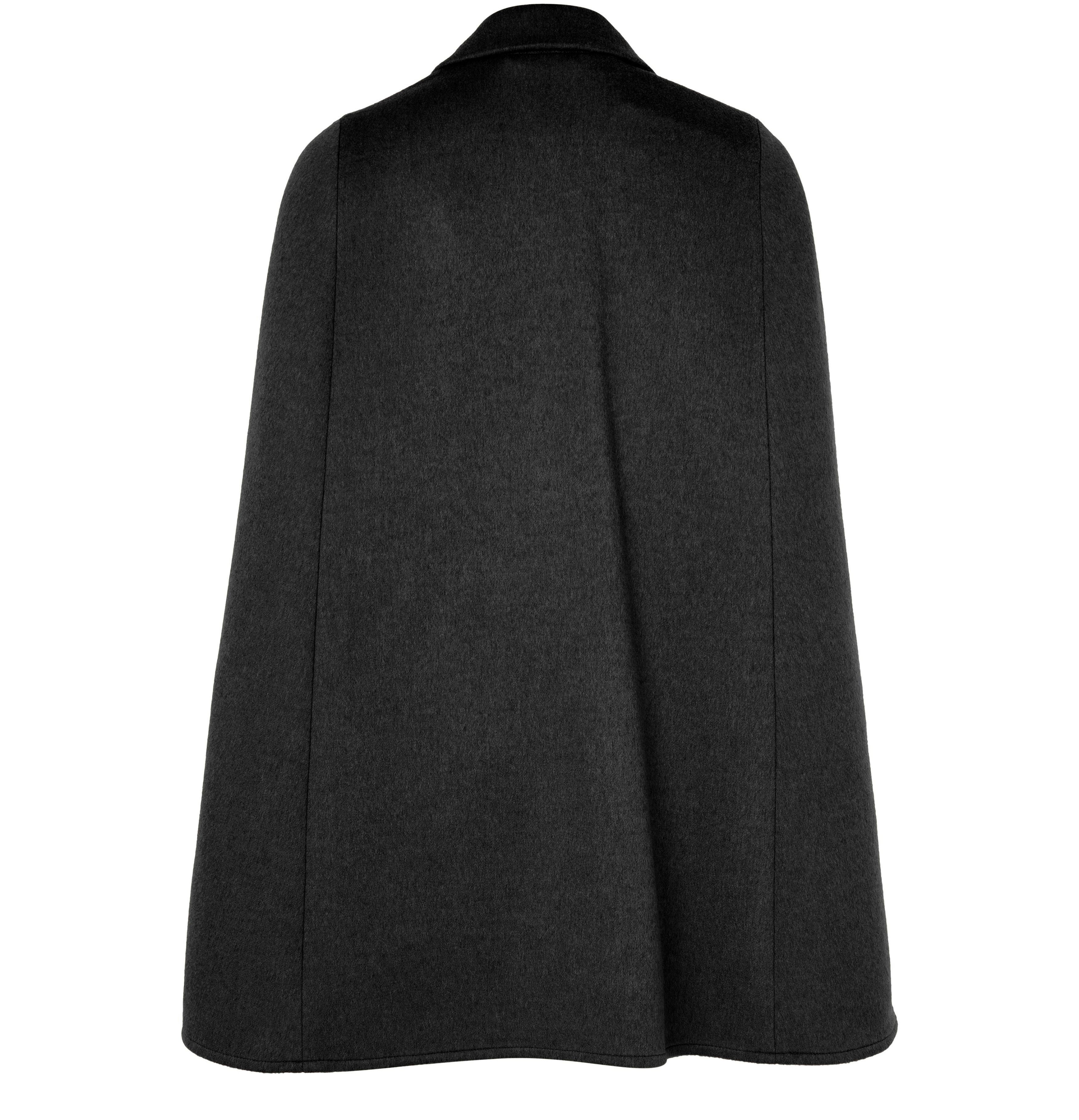 Pordoi cape thumbnail 3