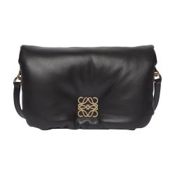 LOEWE セール★ GOYA PUFFER MINI BAG★CAMEL Loewe's Puffer Goya Bag Is Still Going to Be It in 2023