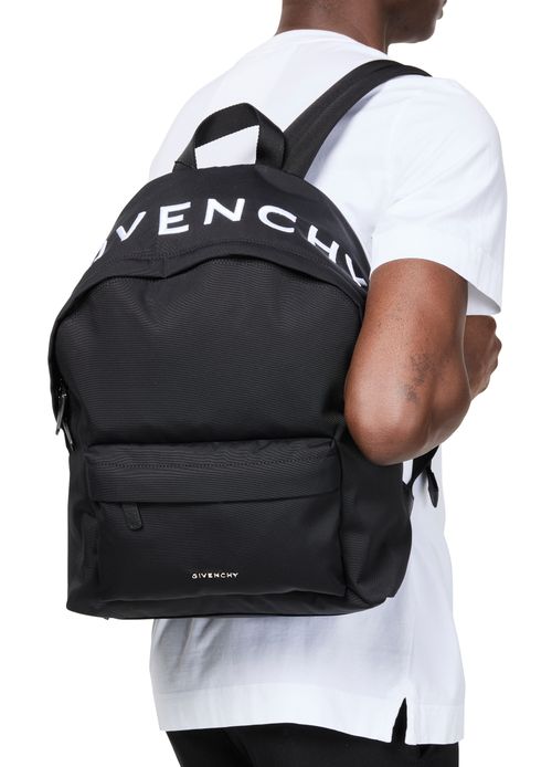 GIVENCHY Rucksack Essential U aus Nylon