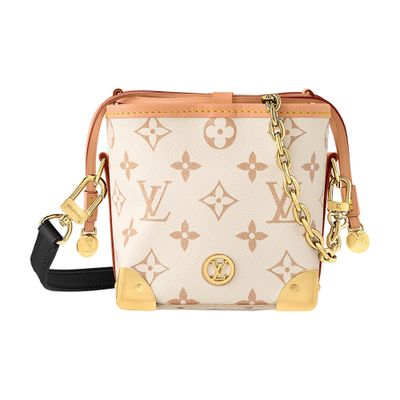 LOUIS VUITTON プティクッション モノグラム ピンク ブルー ルイ・ヴィトン“クッション”着想バッグ「クッサン」新作、虹色に輝く