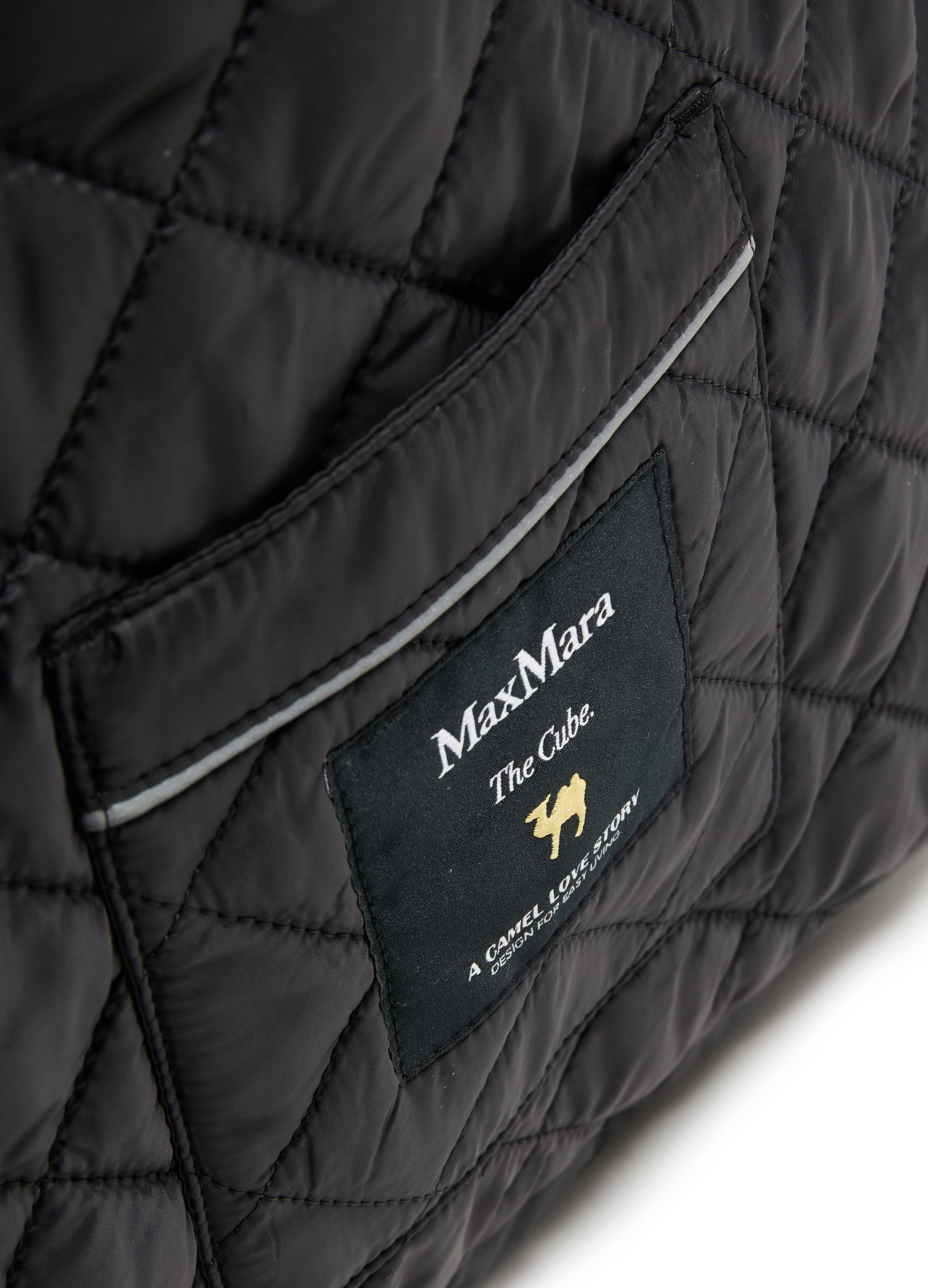 Arianna quilted coat & tote bag - THE CUBE thumbnail 4