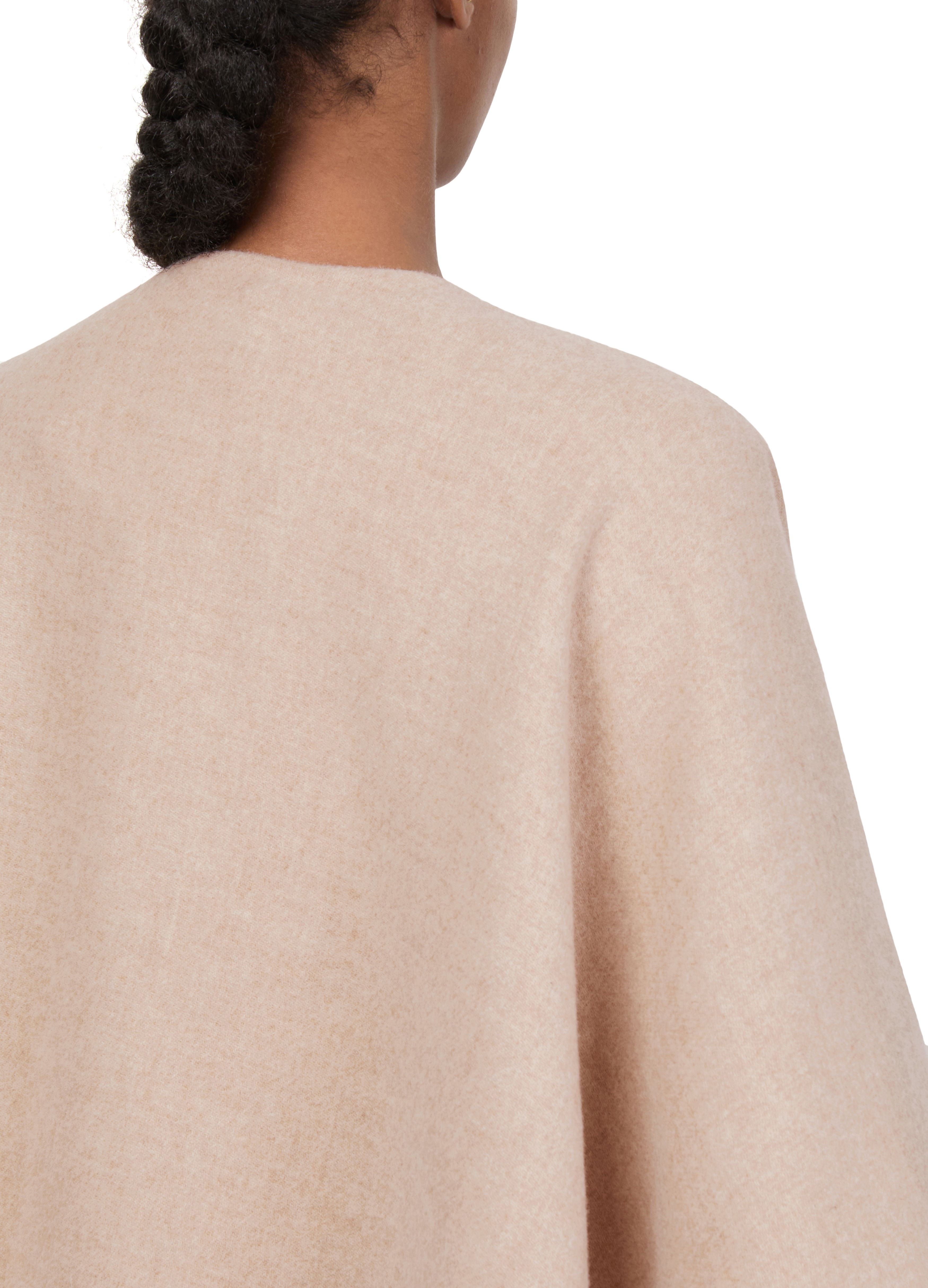 Serra cape thumbnail 5