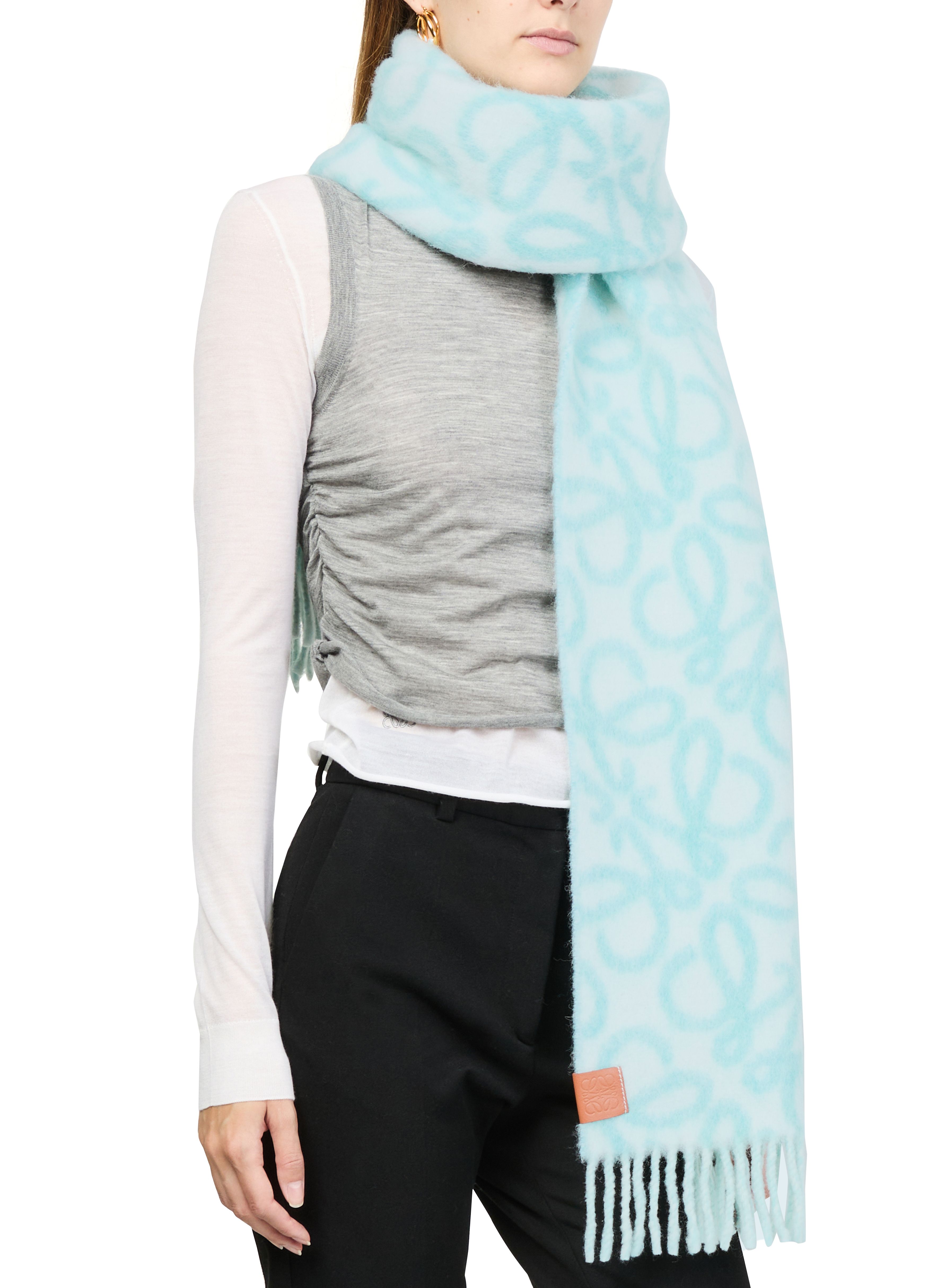 Anagram scarf in alpaca and wool blend thumbnail 5
