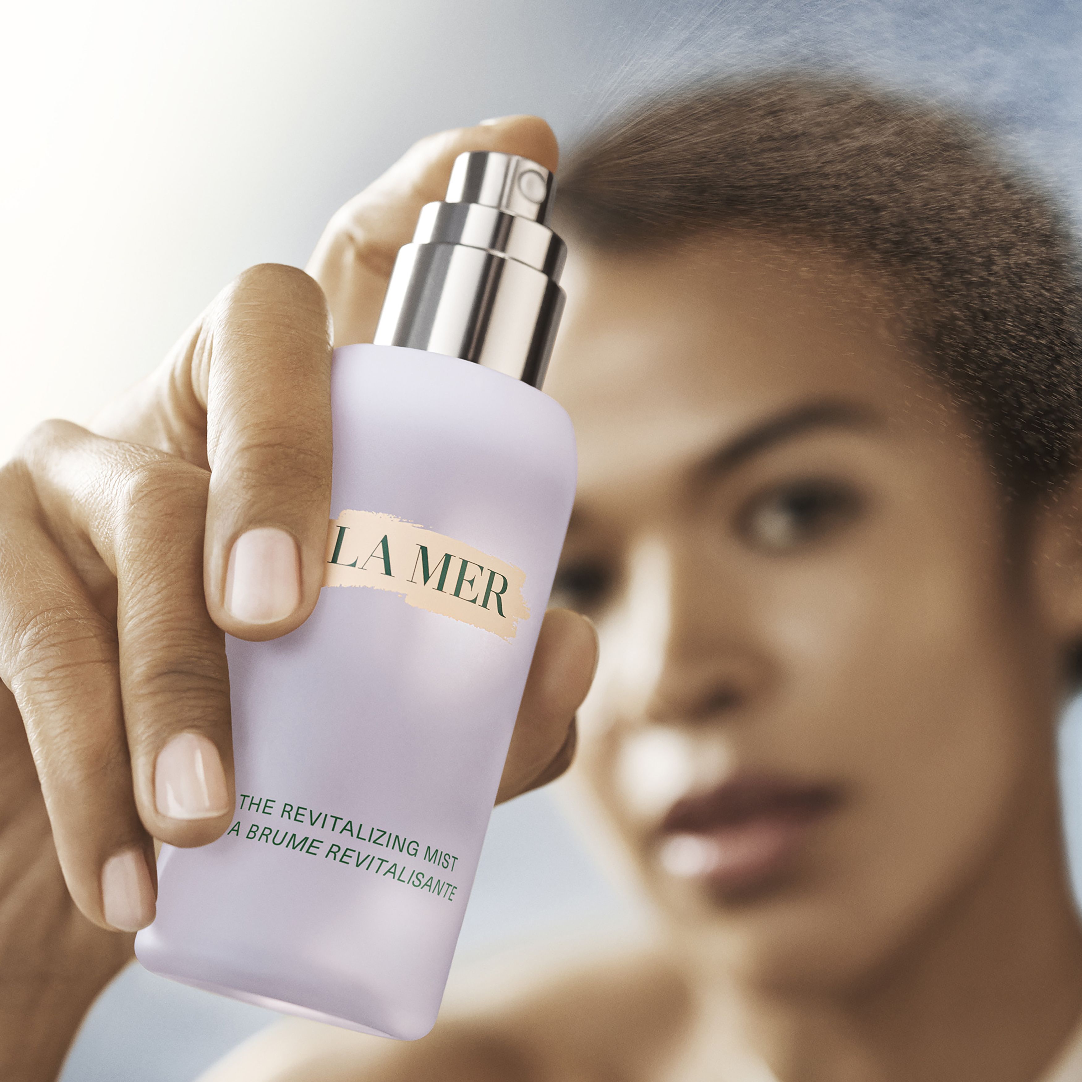 The Revitalising mist 100 ml thumbnail 4