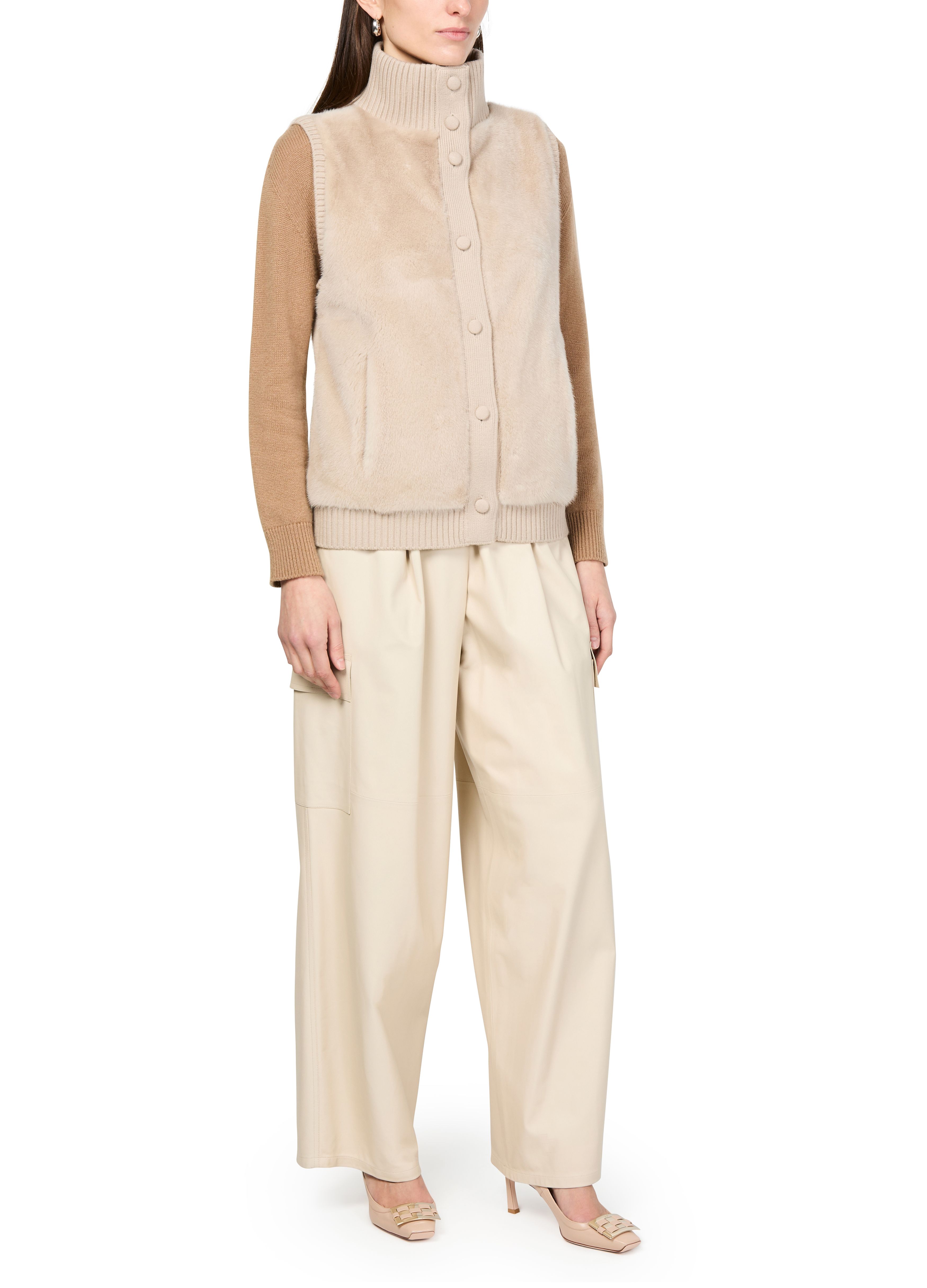 Buttoned merino wool and mink jacket 6