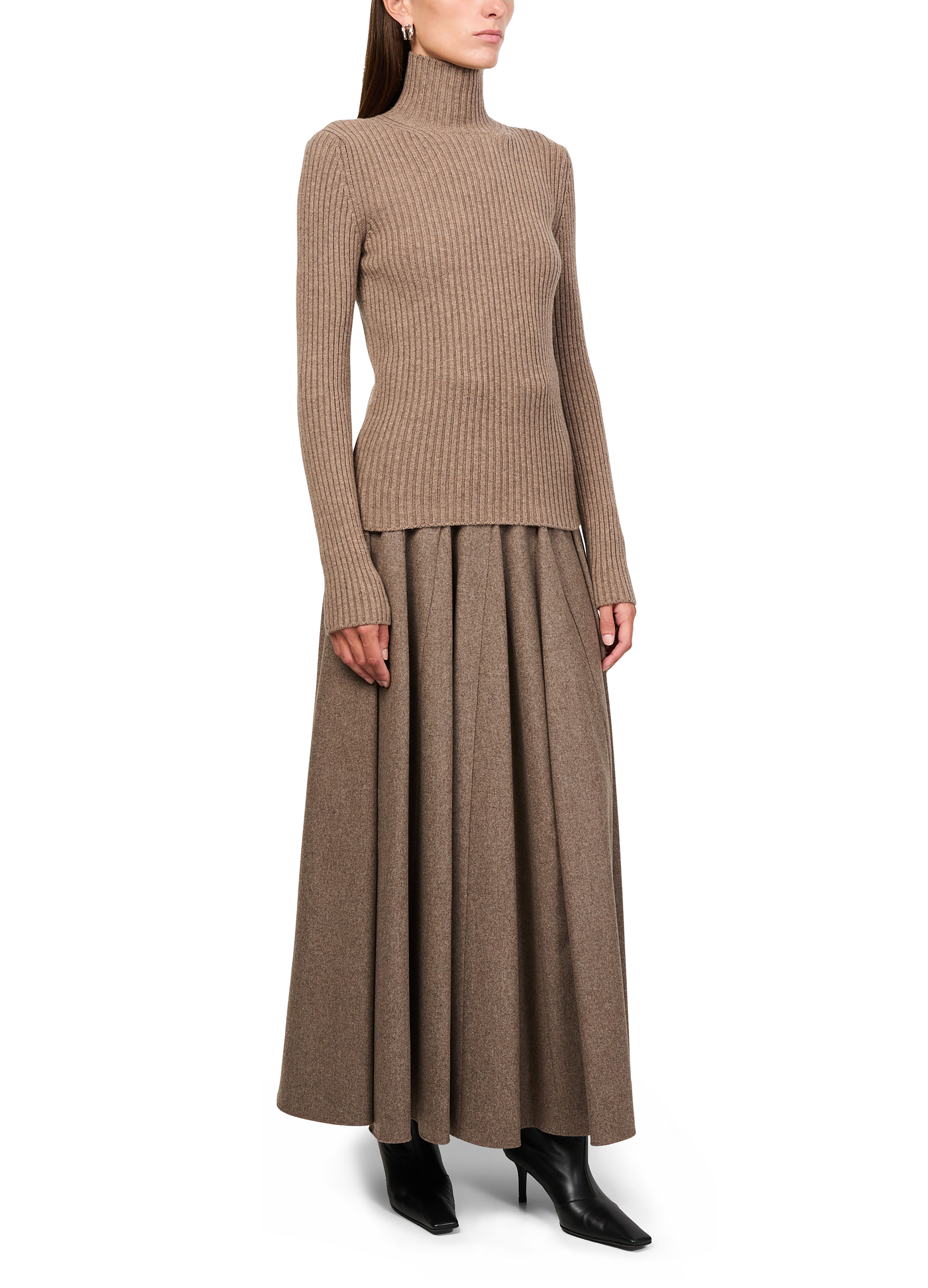 Aral turtle neck sweater thumbnail 6