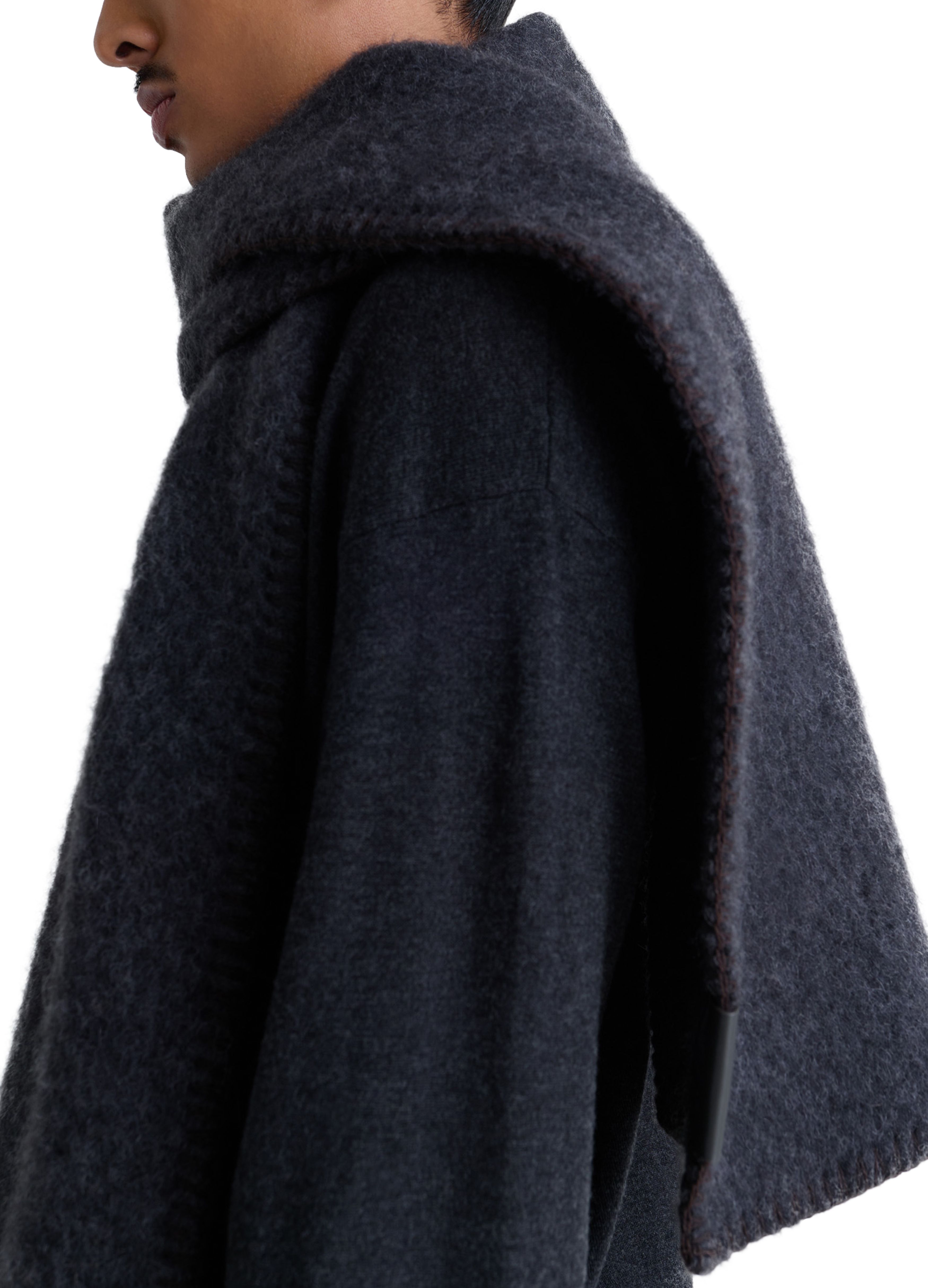 Cocotte fluffy scarf thumbnail 5